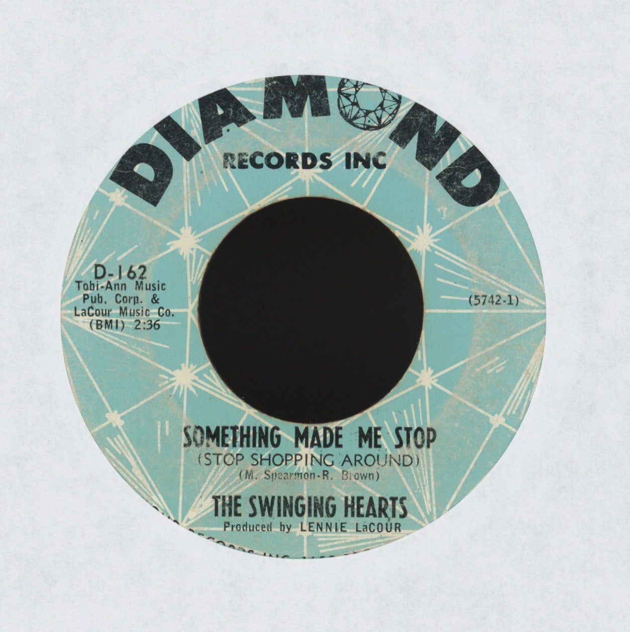 The Swinging Hearts - Something Made Me Stop (Stop Shopping Around) on Diamond R&B Doo Wop 45