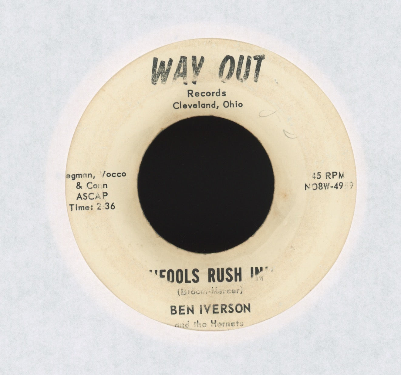 Ben Iverson & The Hornets - Love Me on Way Out R&B Doo Wop 45
