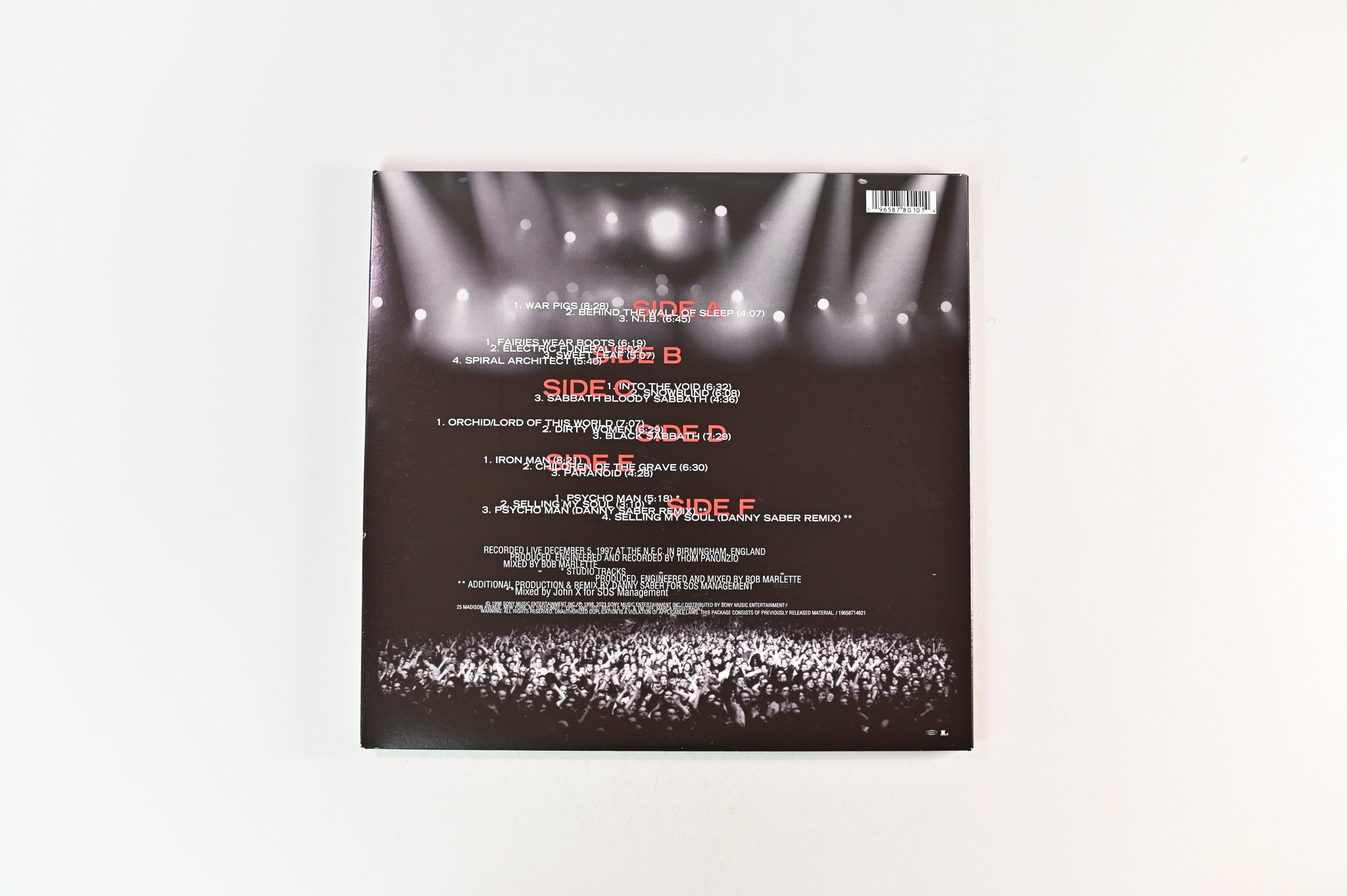 Black Sabbath - Reunion on Epic Ltd Purple Smoke