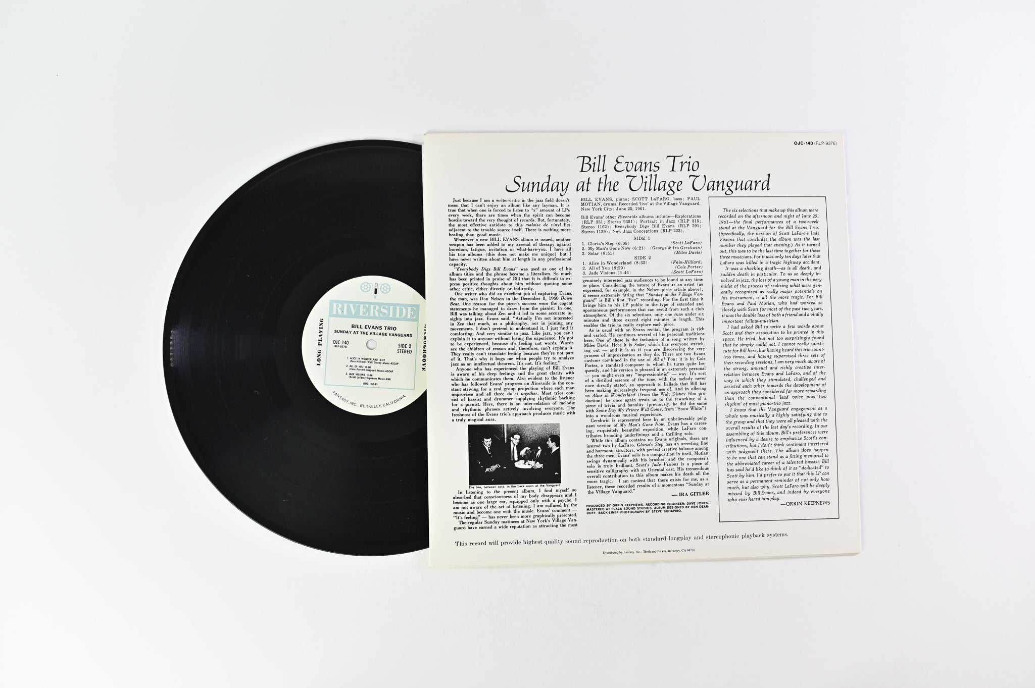 The Bill Evans Trio - Sunday At The Village Vanguard on Original Jazz Classics