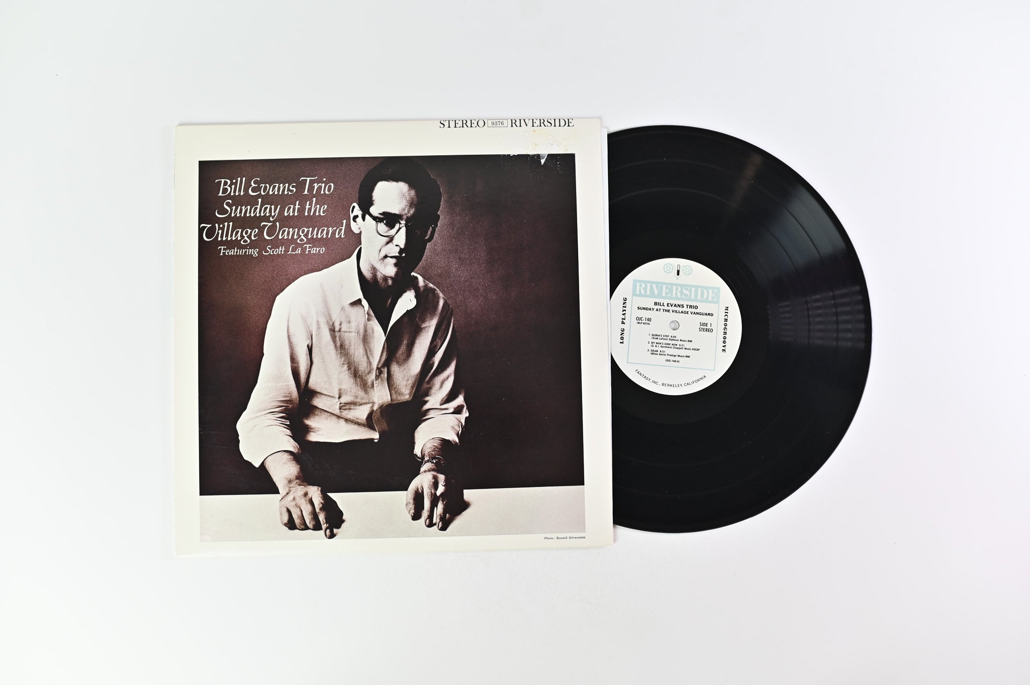 The Bill Evans Trio - Sunday At The Village Vanguard on Original Jazz Classics