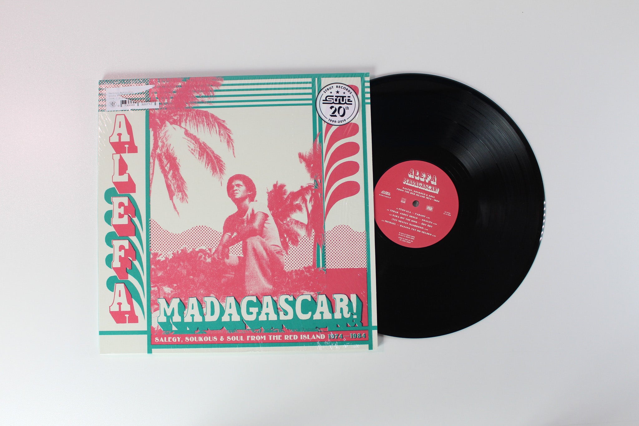 Various - Alefa Madagascar ! Salegy, Soukous & Soul From The Red Island 1974-1984 on Strut