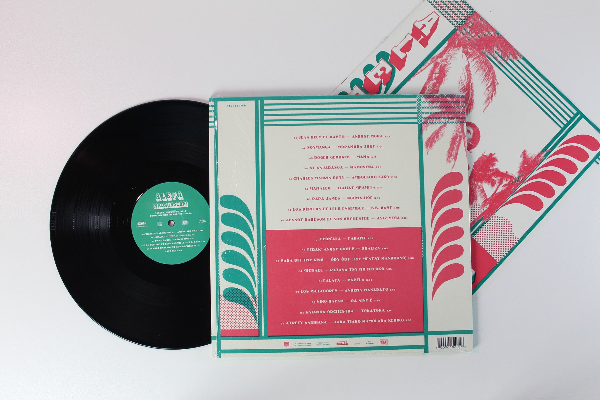 Various - Alefa Madagascar ! Salegy, Soukous & Soul From The Red Island 1974-1984 on Strut