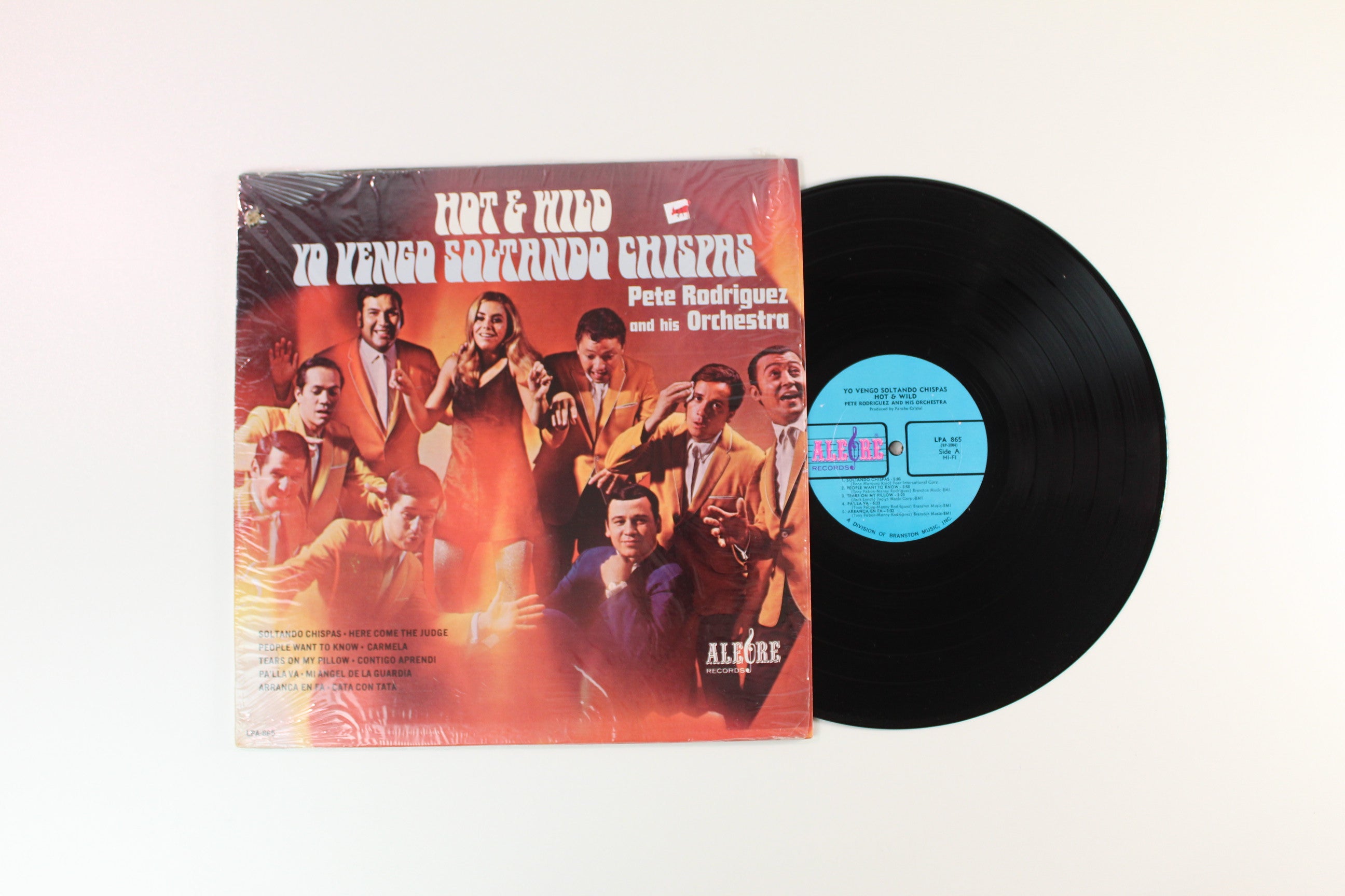 Pete Rodriguez Y Su Orquesta - Hot And Wild - Yo Vengo Soltando Chispas on Alegre Records