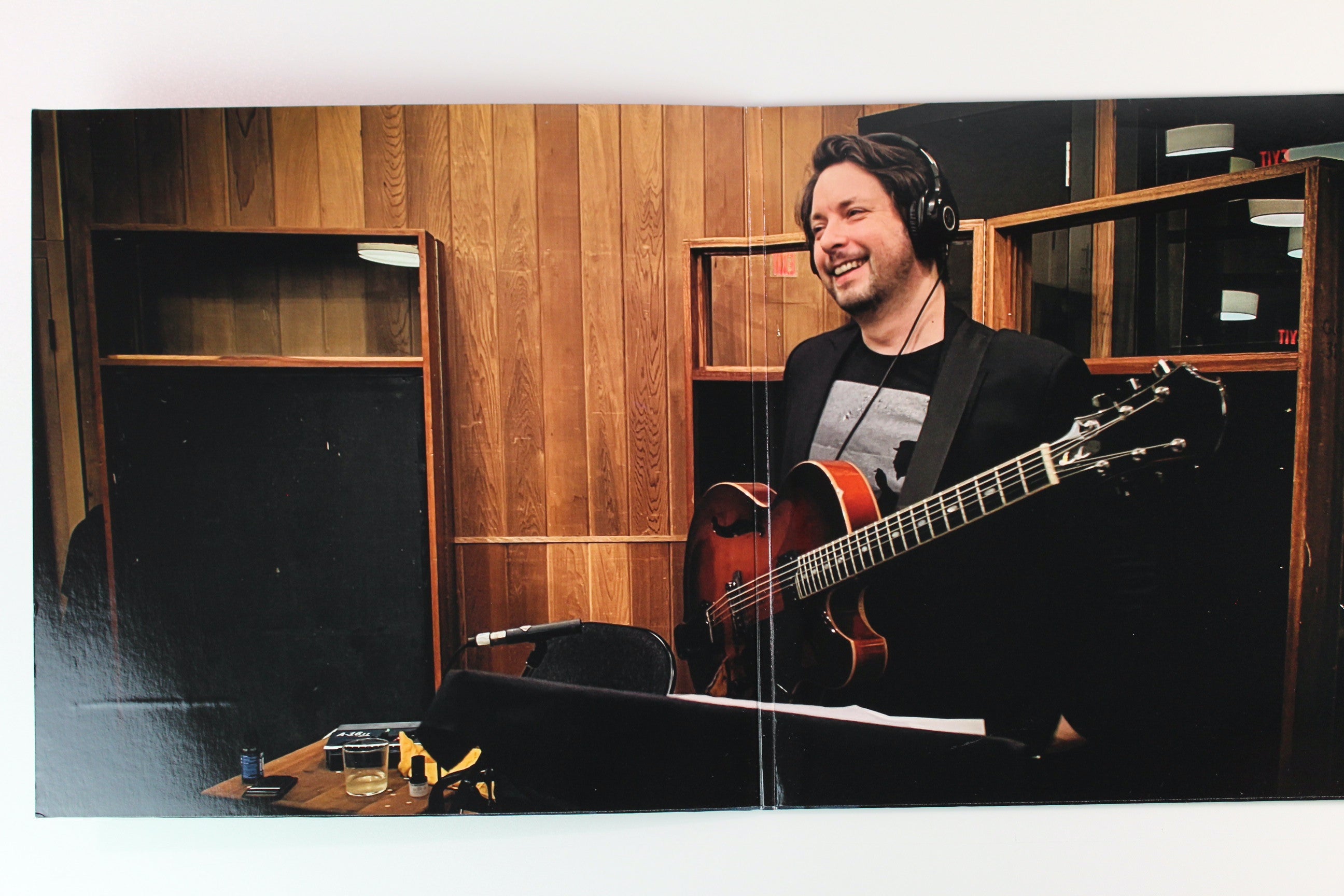 Lage Lund - Ashes on JMI Recordings