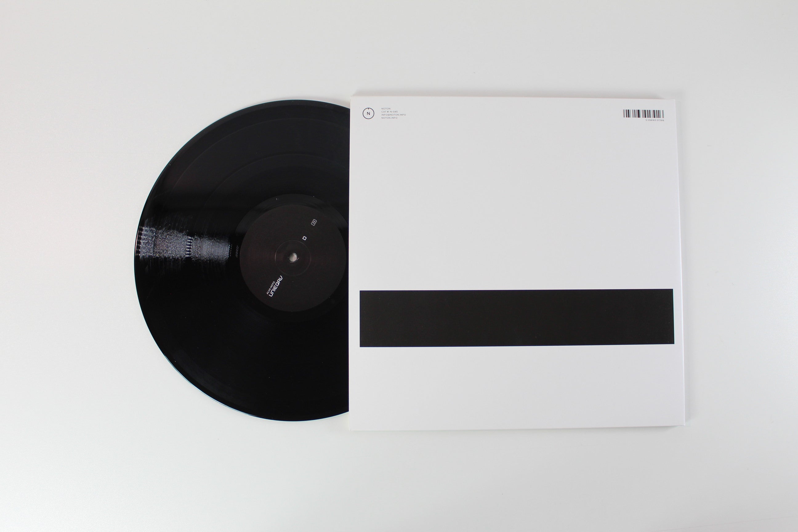 Alva Noto - Unieqav on Noton
