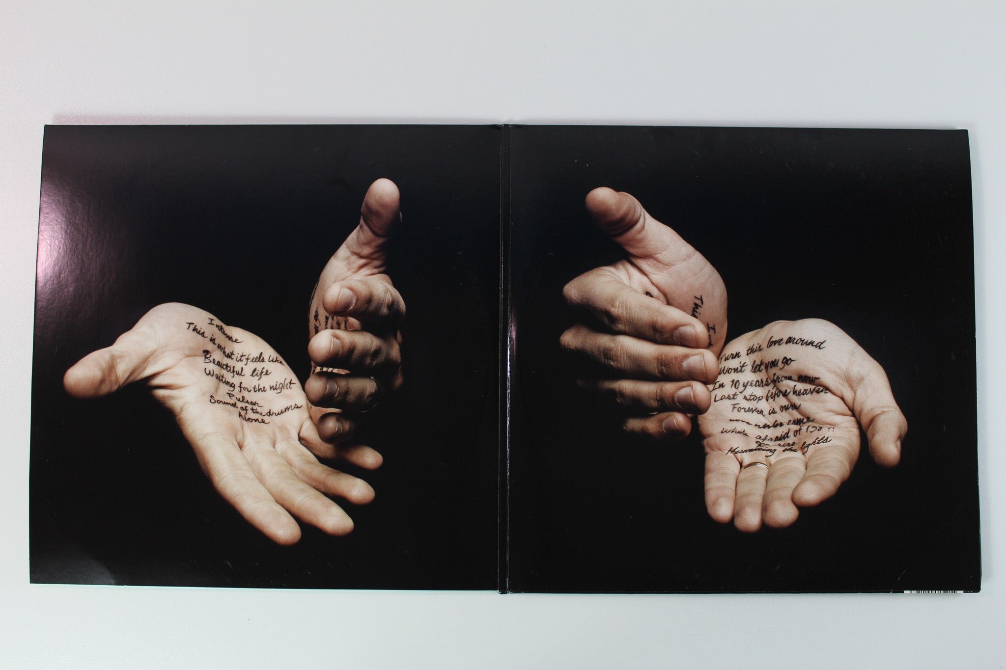 Armin van Buuren - Intense on Armada Ltd Edition