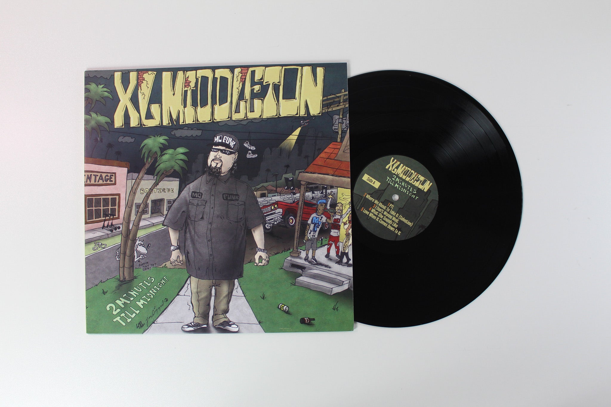 XL Middleton - 2 Minutes Till Midnight on Mofunk