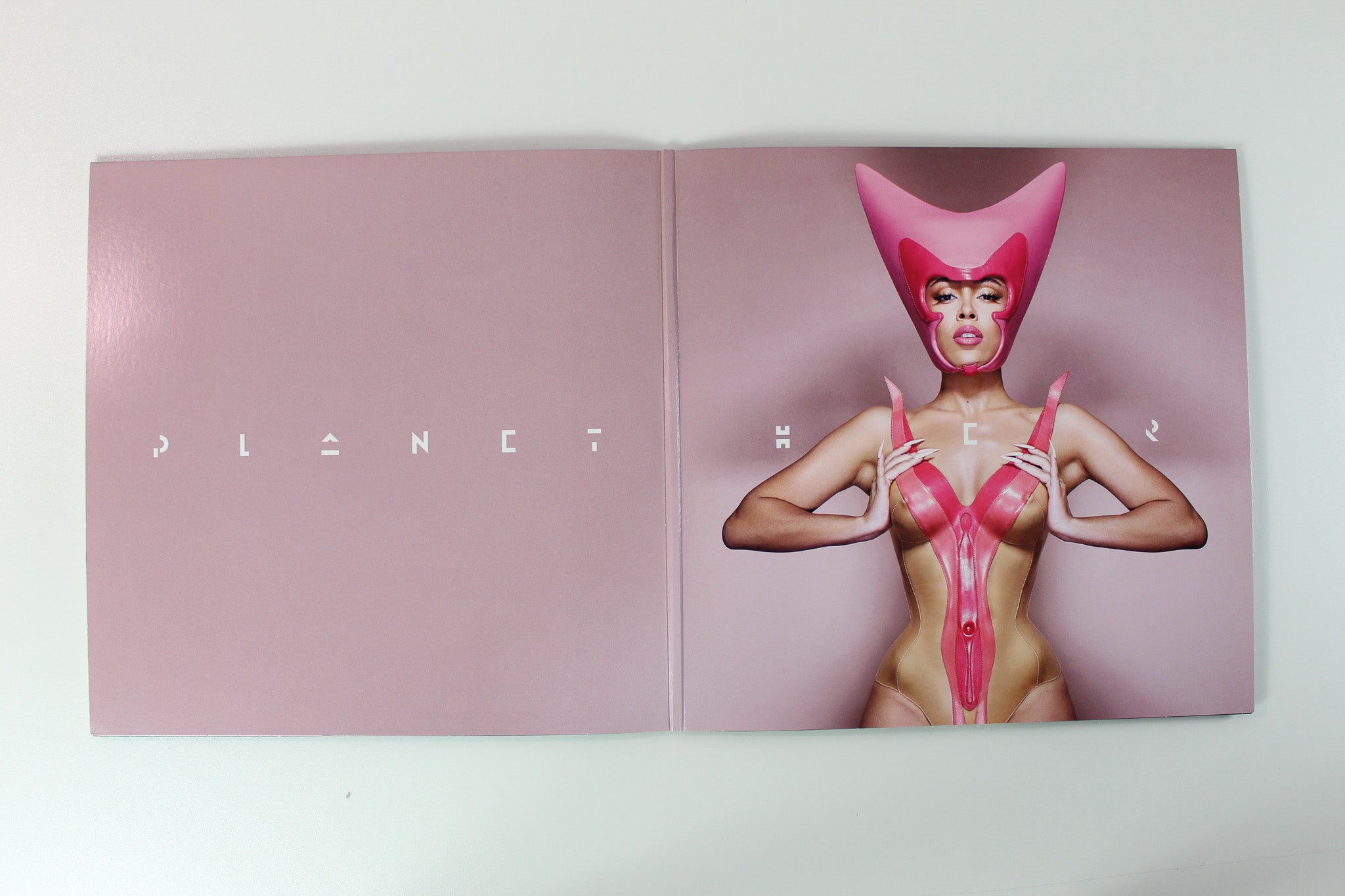 Doja Cat - Planet Her Deluxe Edition on Kemosabe Records
