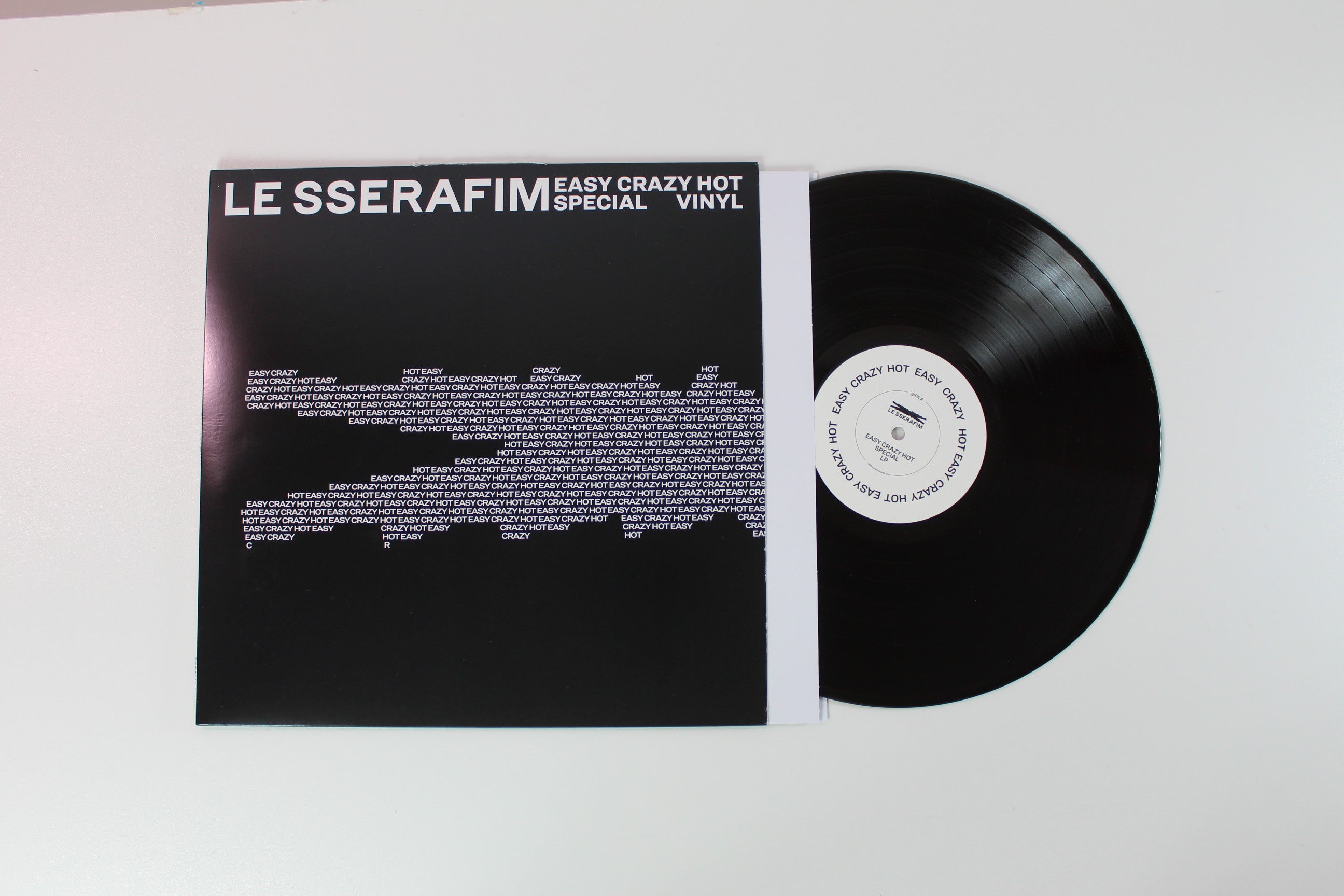 Le Sserafim - Easy-Crazy-Hot Ltd. Carbon Black Vinyl on HYBE
