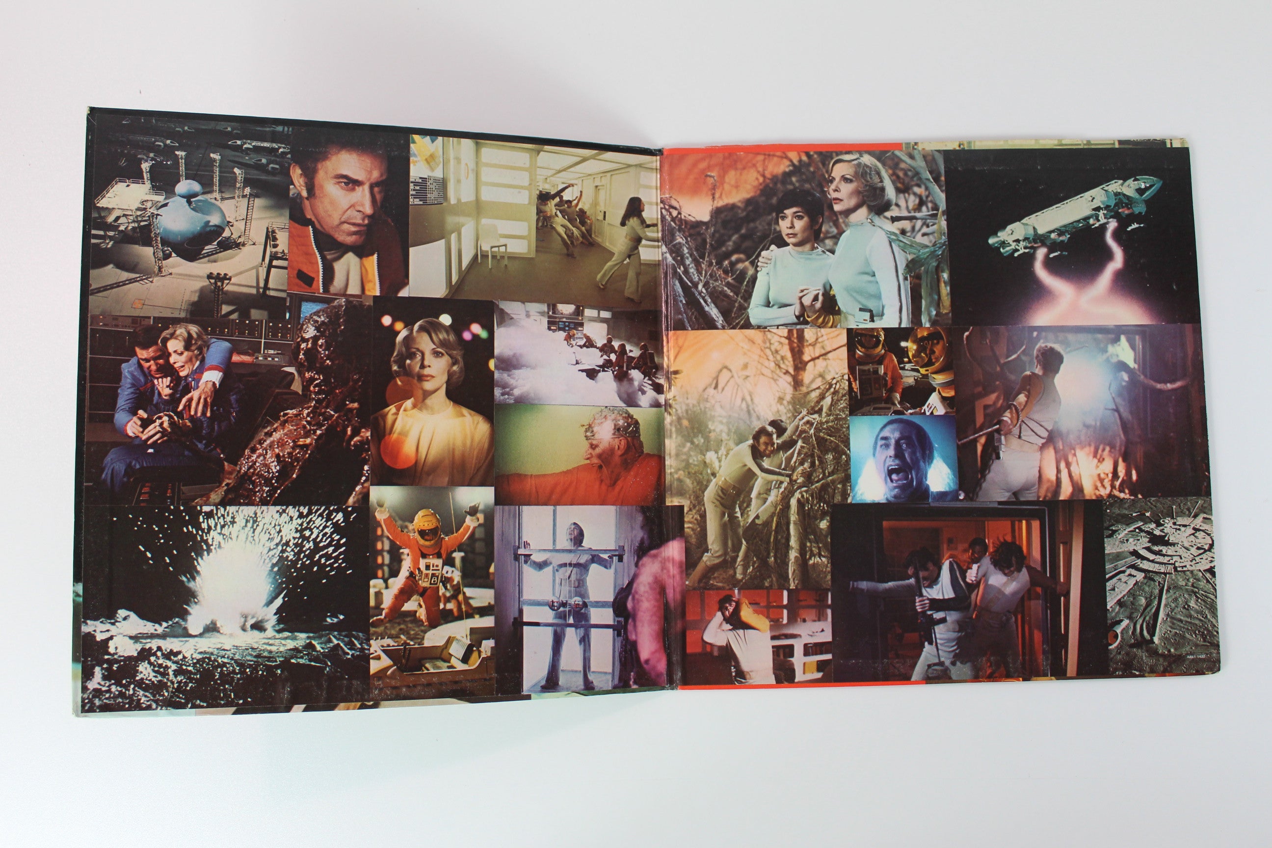 Barry Gray - Space: 1999 (An Original Television Soundtrack Recording) on RCA