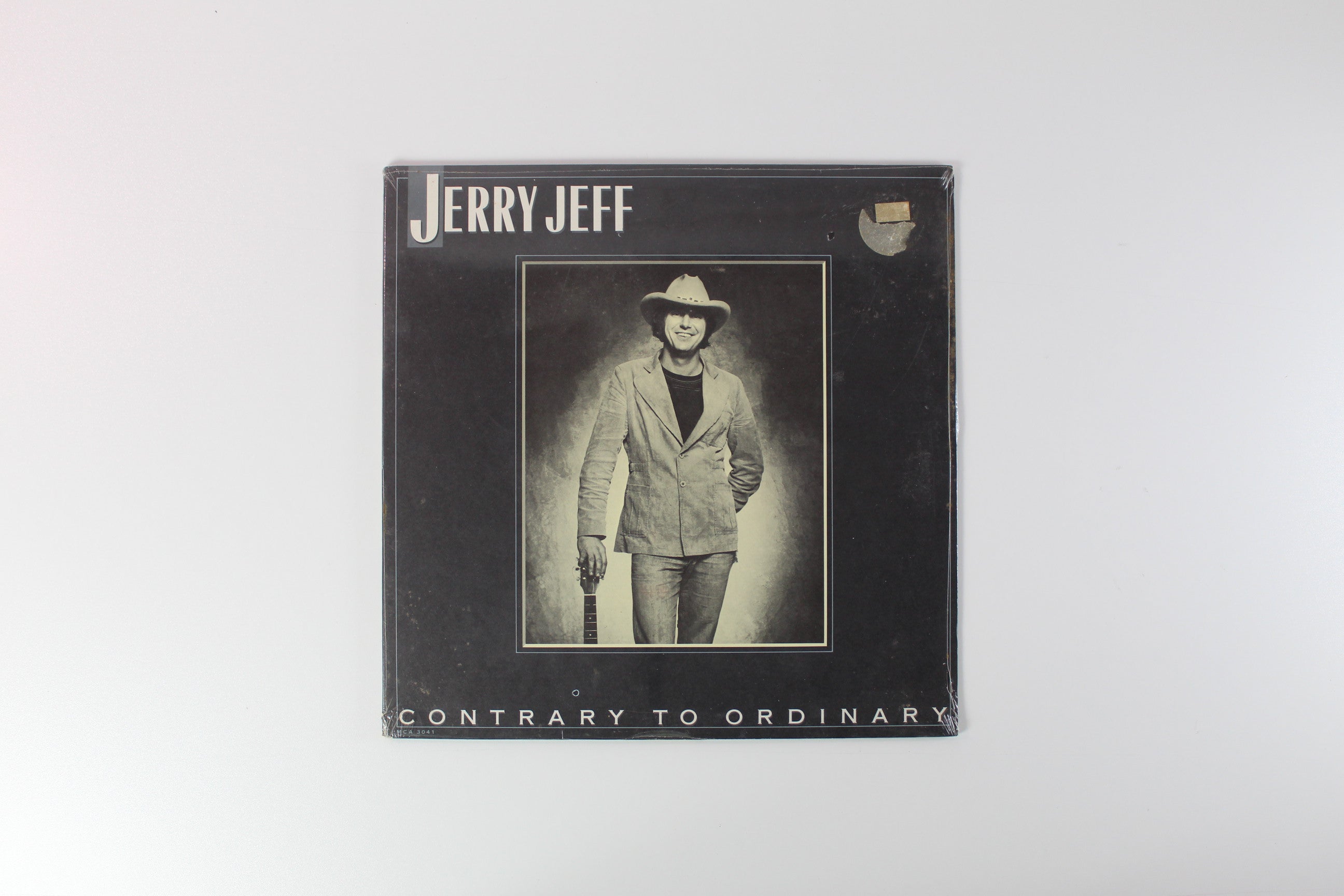 Jerry Jeff Walker - Contrary To Ordinary on MCA Sealed