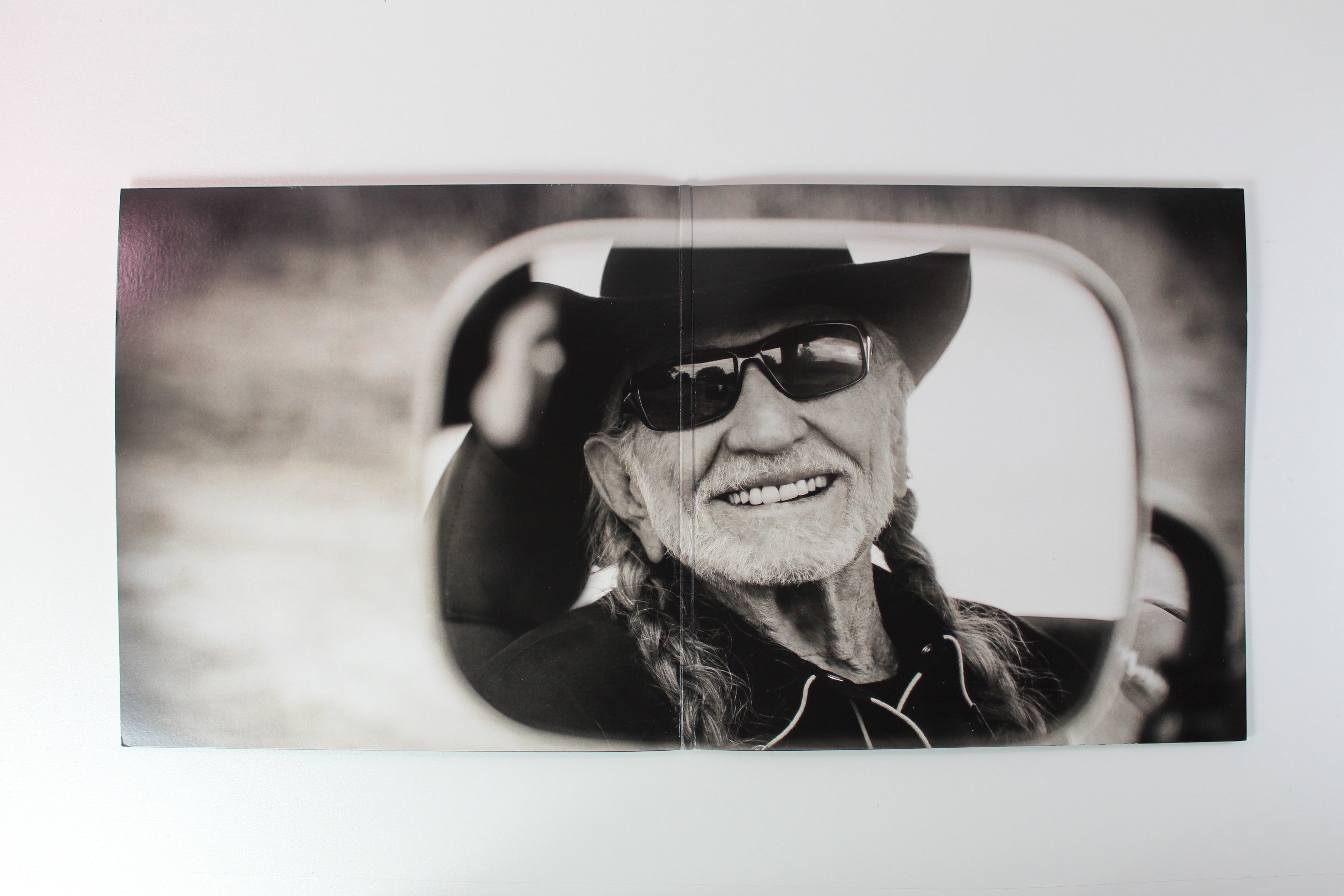 Willie Nelson - Greatest Hits on Legacy