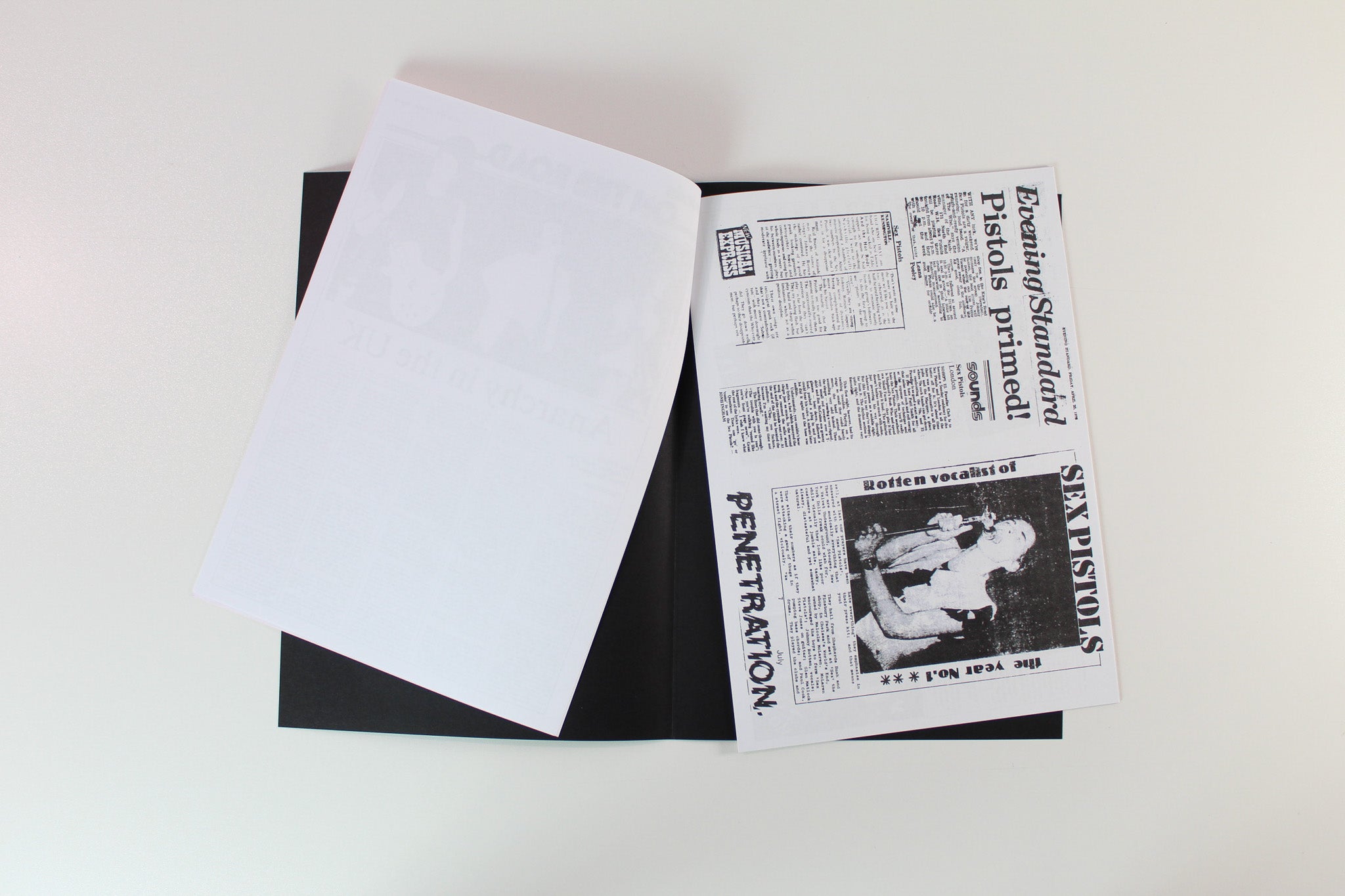 Sex Pistols - Live '76 Box Set on UMC