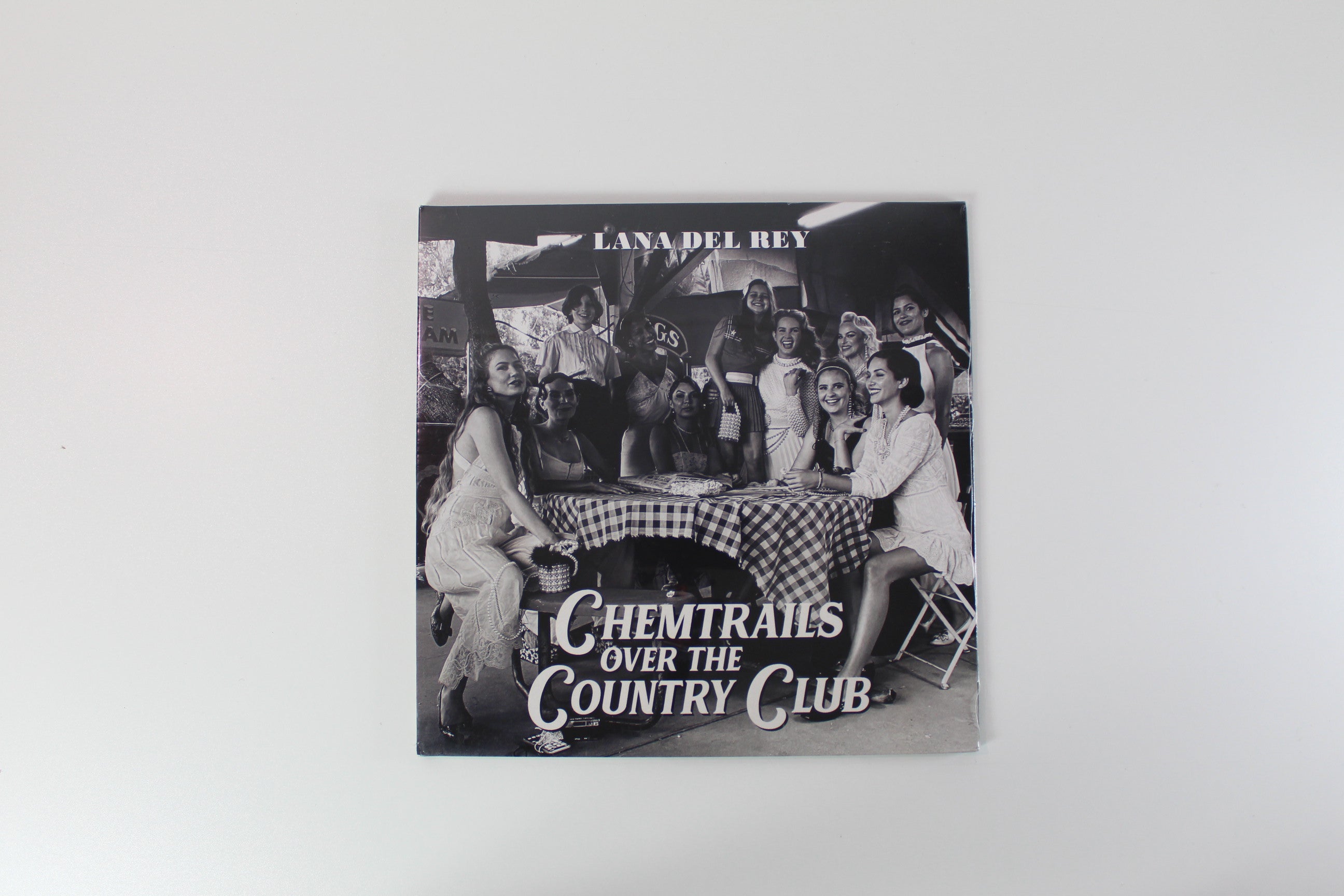 Lana Del Rey - Chemtrails Over The Country Club on Polydor Sealed