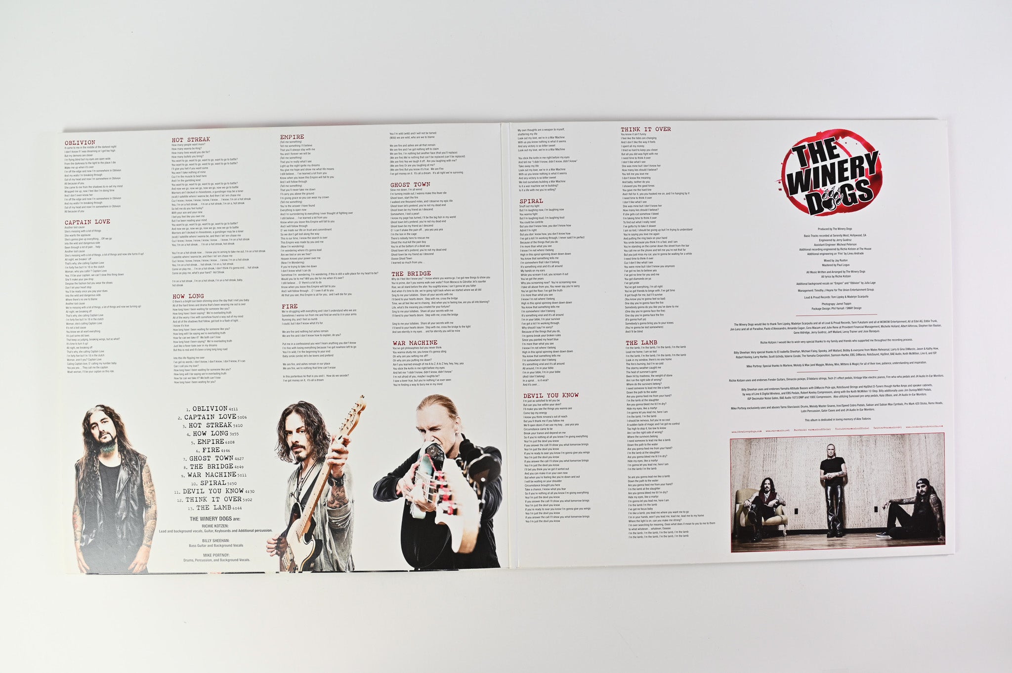 The Winery Dogs - Hot Streak on Ear Music Loud & Proud