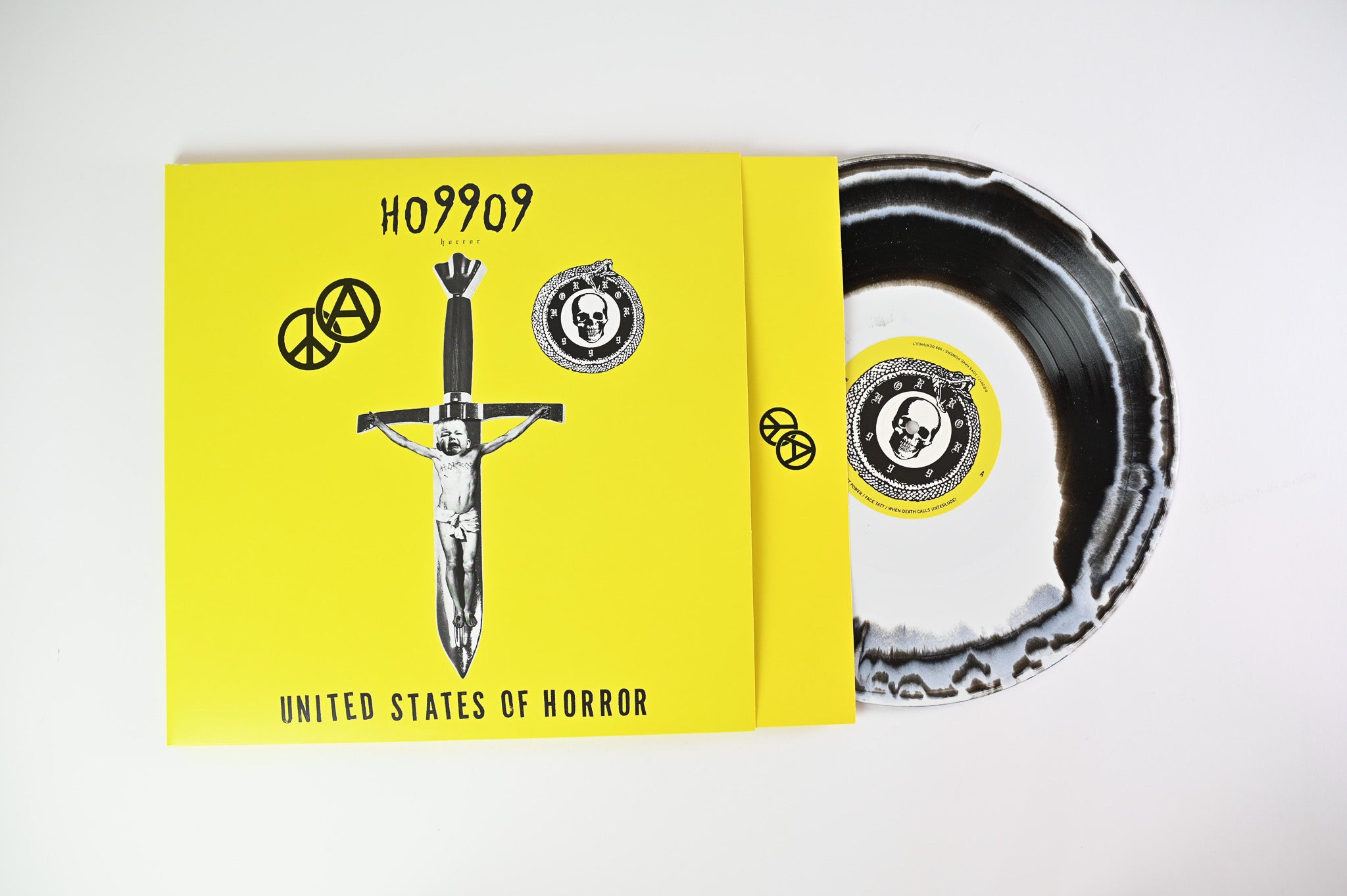 HO99O9 - United States Of Horror on Toys Have Powers Black & White Smash