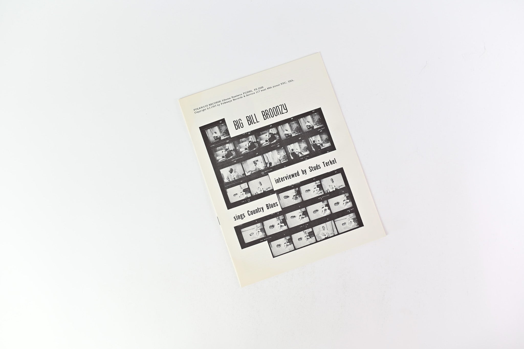 Big Bill Broonzy - Big Bill Broonzy Sings Country Blues on Folkways With Booklet