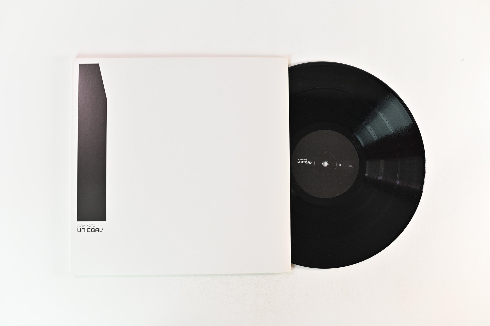 Alva Noto - Unieqav on Noton