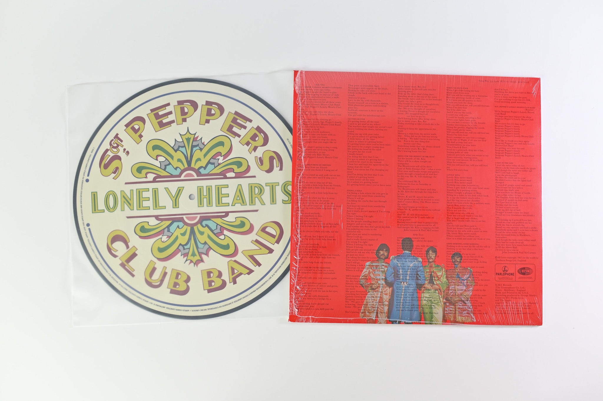 The Beatles - Sgt. Pepper's Lonely Hearts Club Band on Capitol Apple Picture Disc Reissue