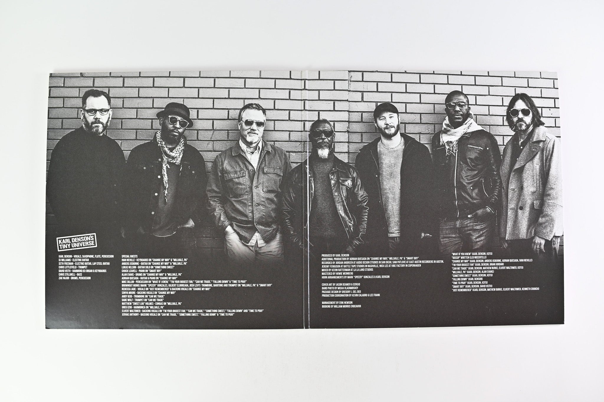Karl Denson's Tiny Universe - Gnomes & Badgers on Seven Spheres