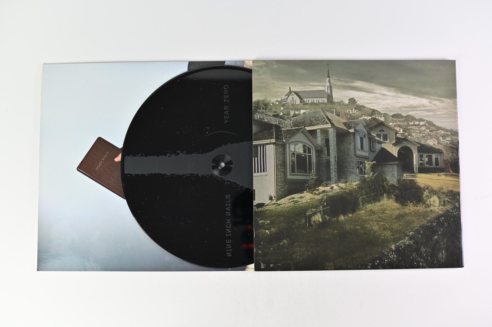 Nine Inch Nails - Year Zero on Interscope Ltd Special Edition Package