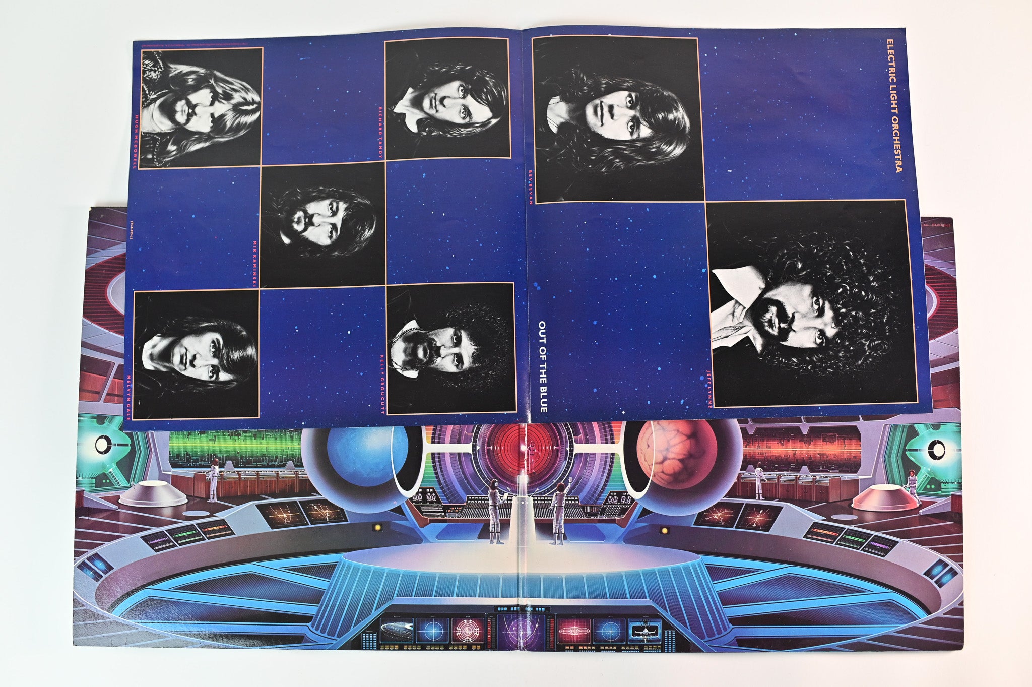 Electric Light Orchestra - Out Of The Blue on Jet Records