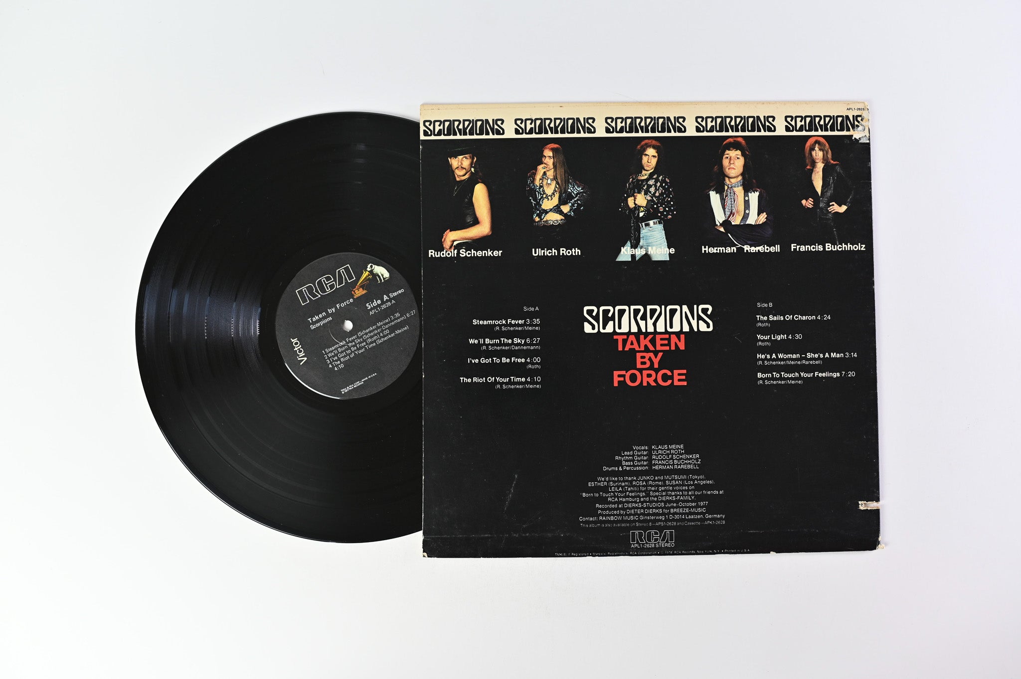 Scorpions - Taken By Force on RCA