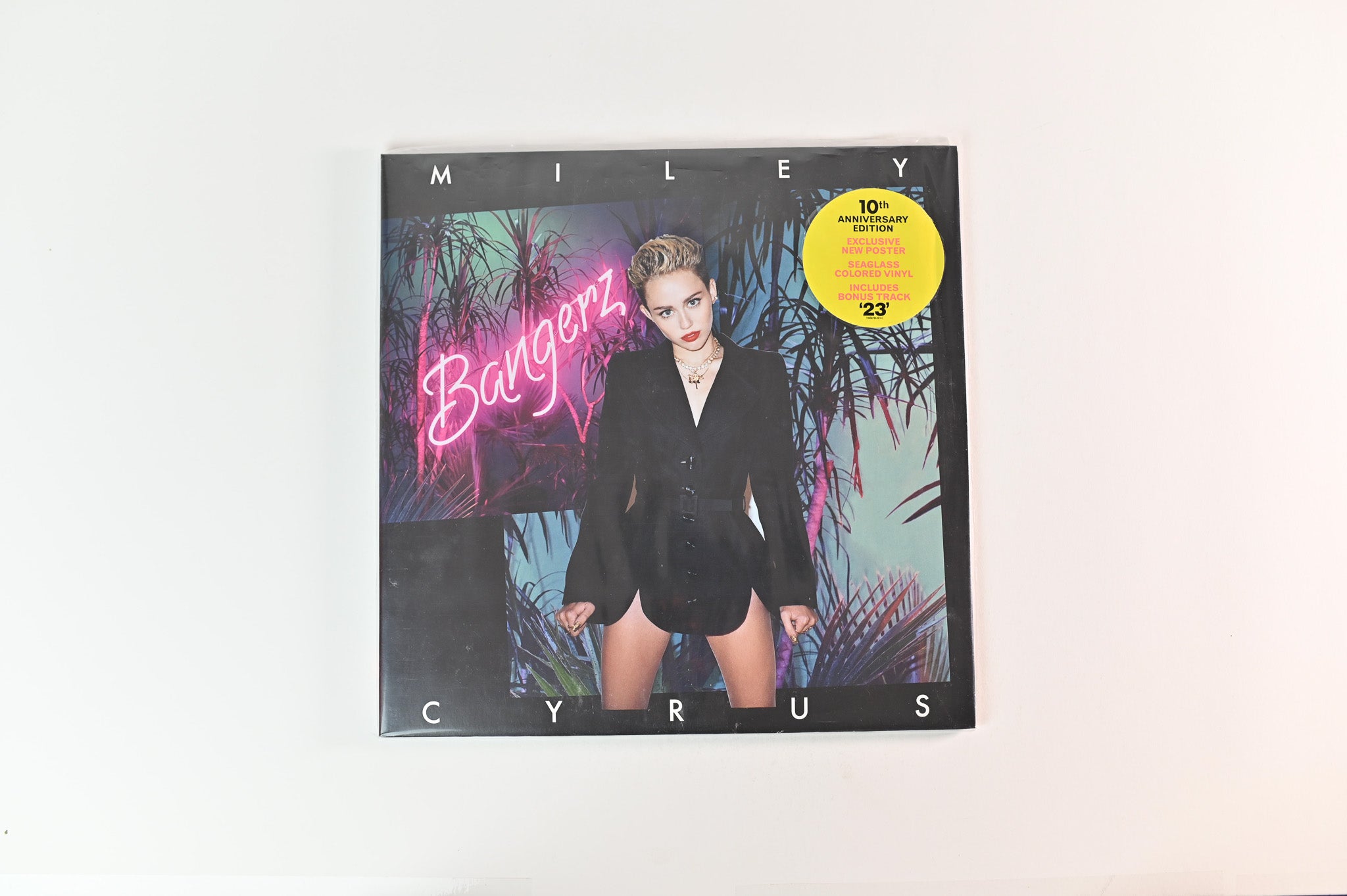 Miley Cyrus - Bangerz on RCA Ltd Sea Glass Reissue