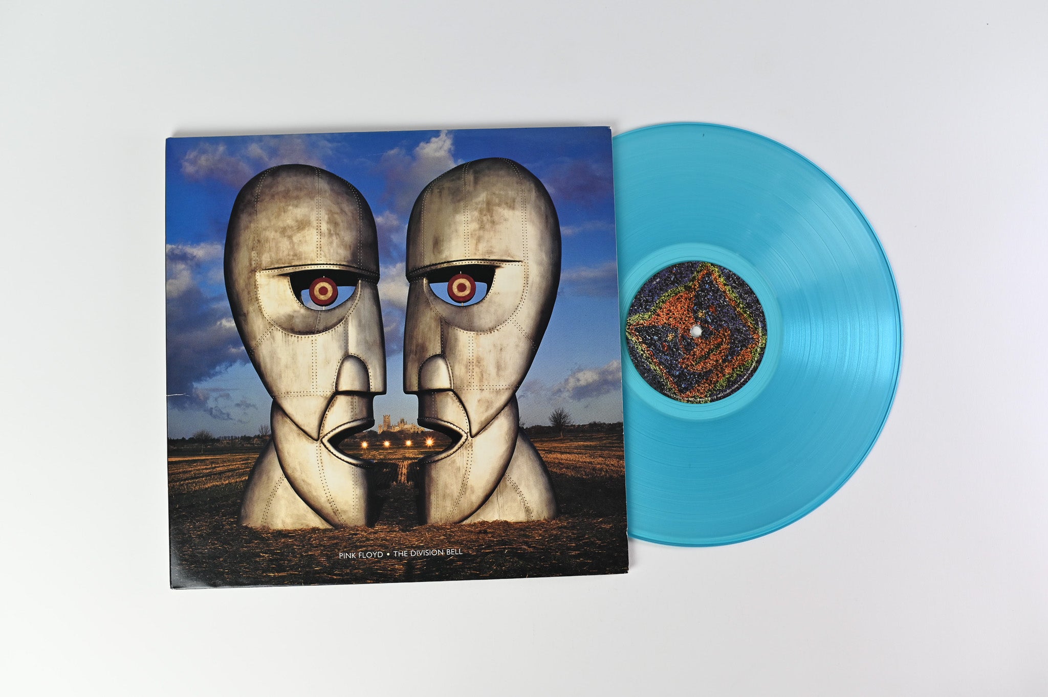 Pink Floyd - The Division Bell on Columbia Ltd Blue Transparent