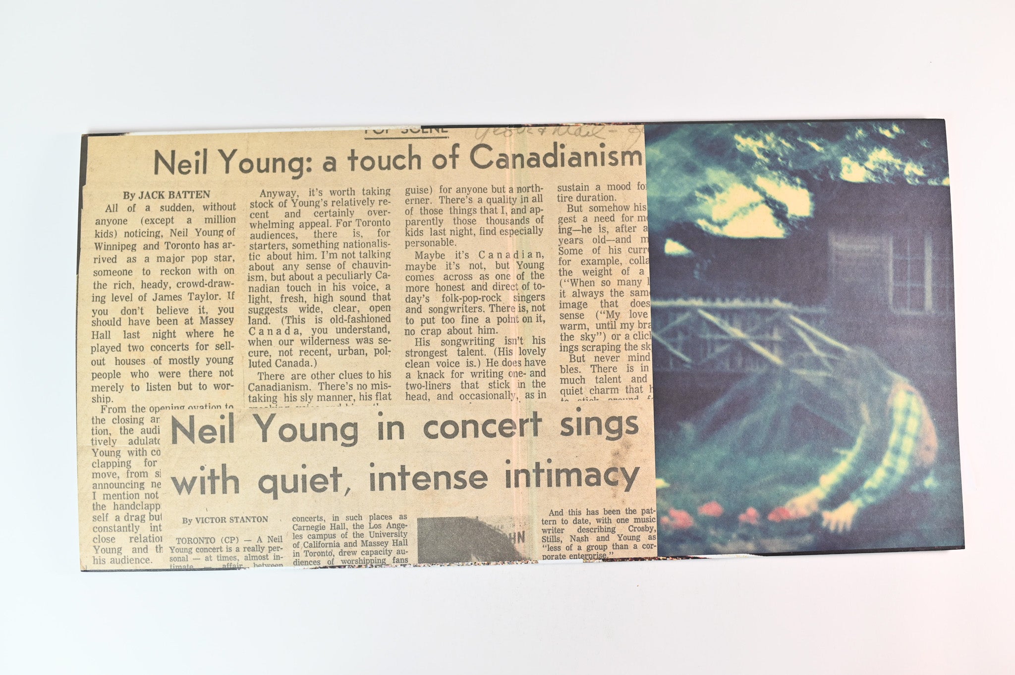 Neil Young - Live At Massey Hall 1971 on Reprise Neil Young Archives 180 Gram