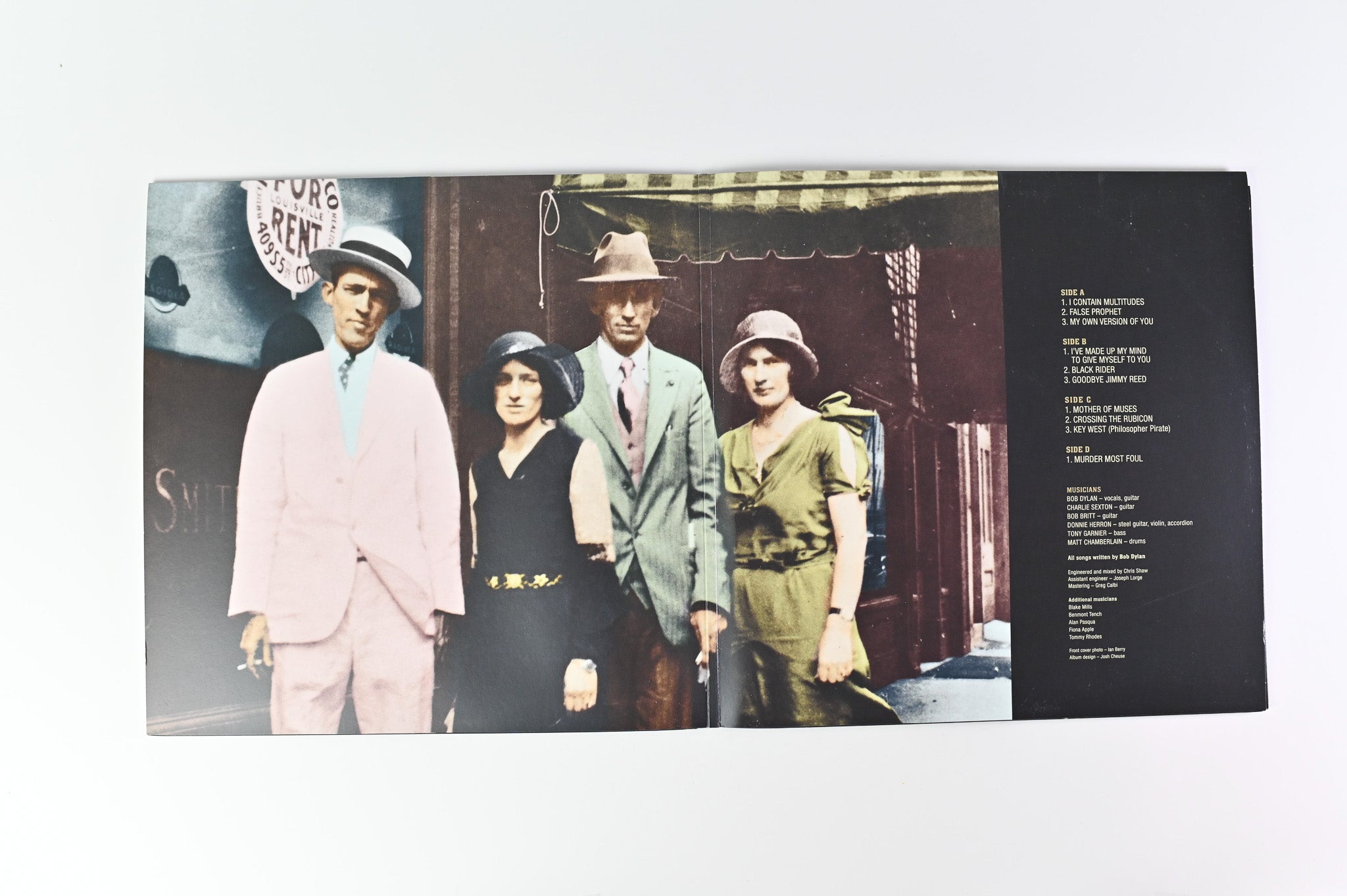 Bob Dylan - Rough And Rowdy Ways on Columbia Ltd Gold Vinyl