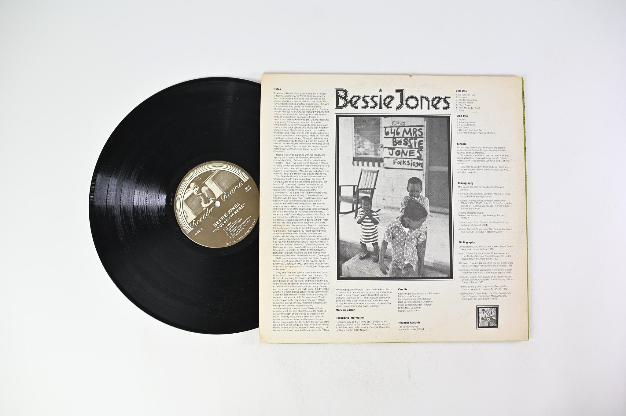 Bessie Jones - So Glad I'm Here on Rounder Records