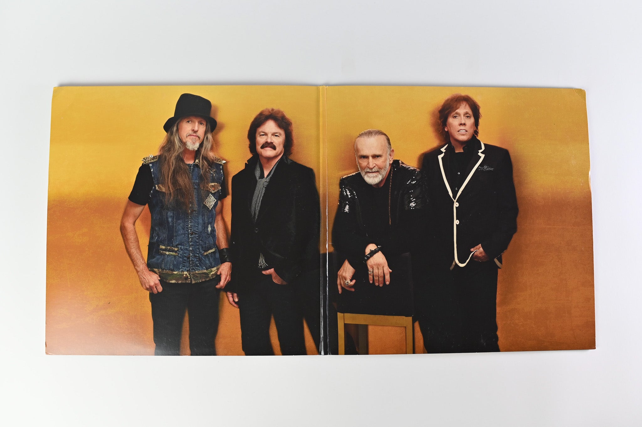 The Doobie Brothers - World Gone Crazy on HOR Records
