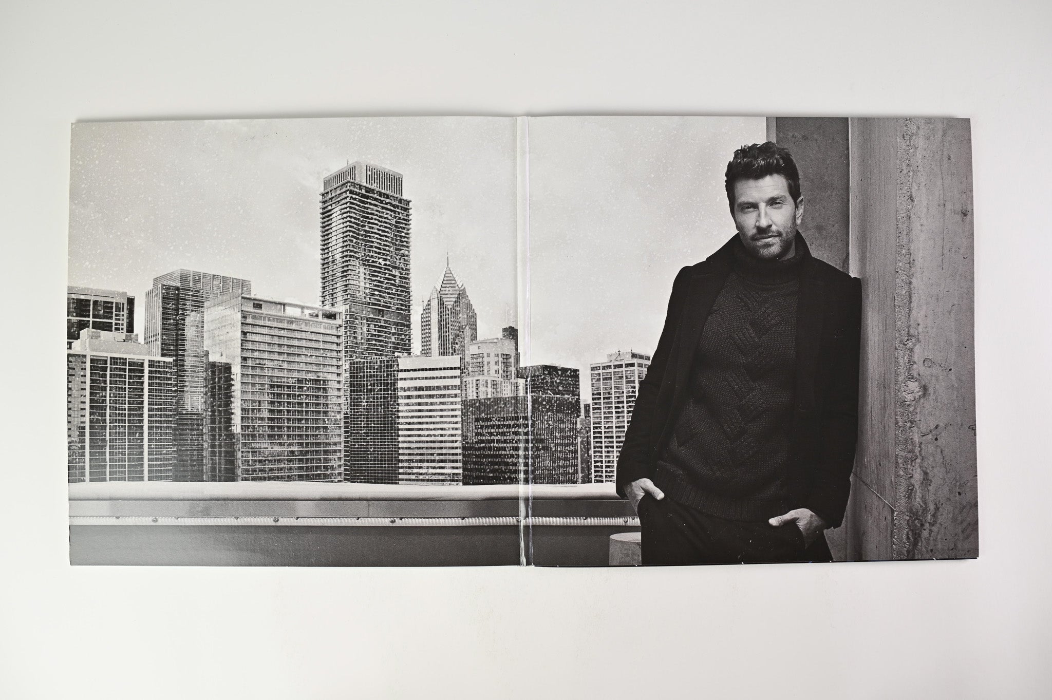 Brett Eldredge - Glow Deluxe on Atlantic