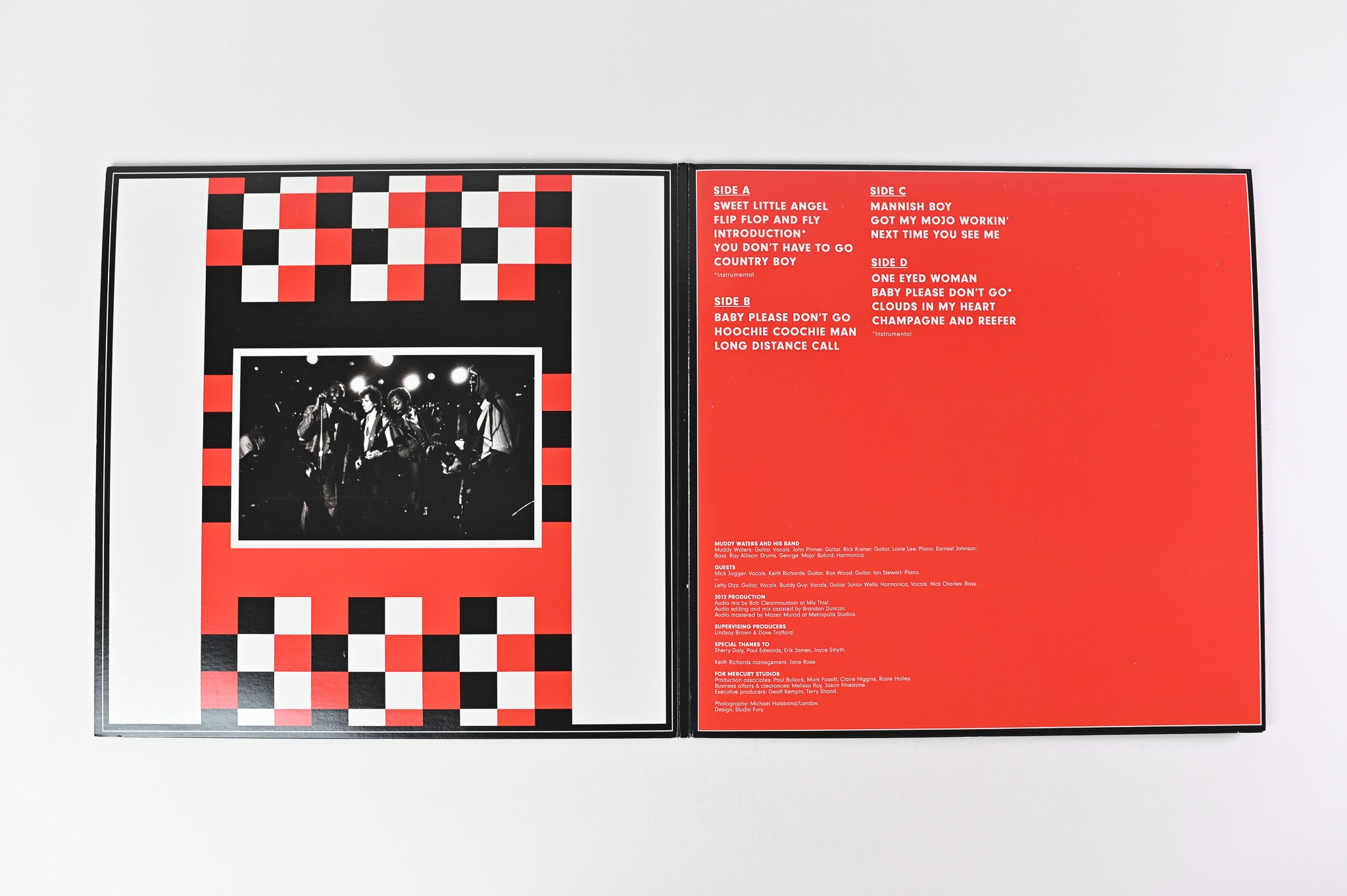 Muddy Waters - Checkerboard Lounge - Live Chicago 1981 on Mercury Red and White Reissue