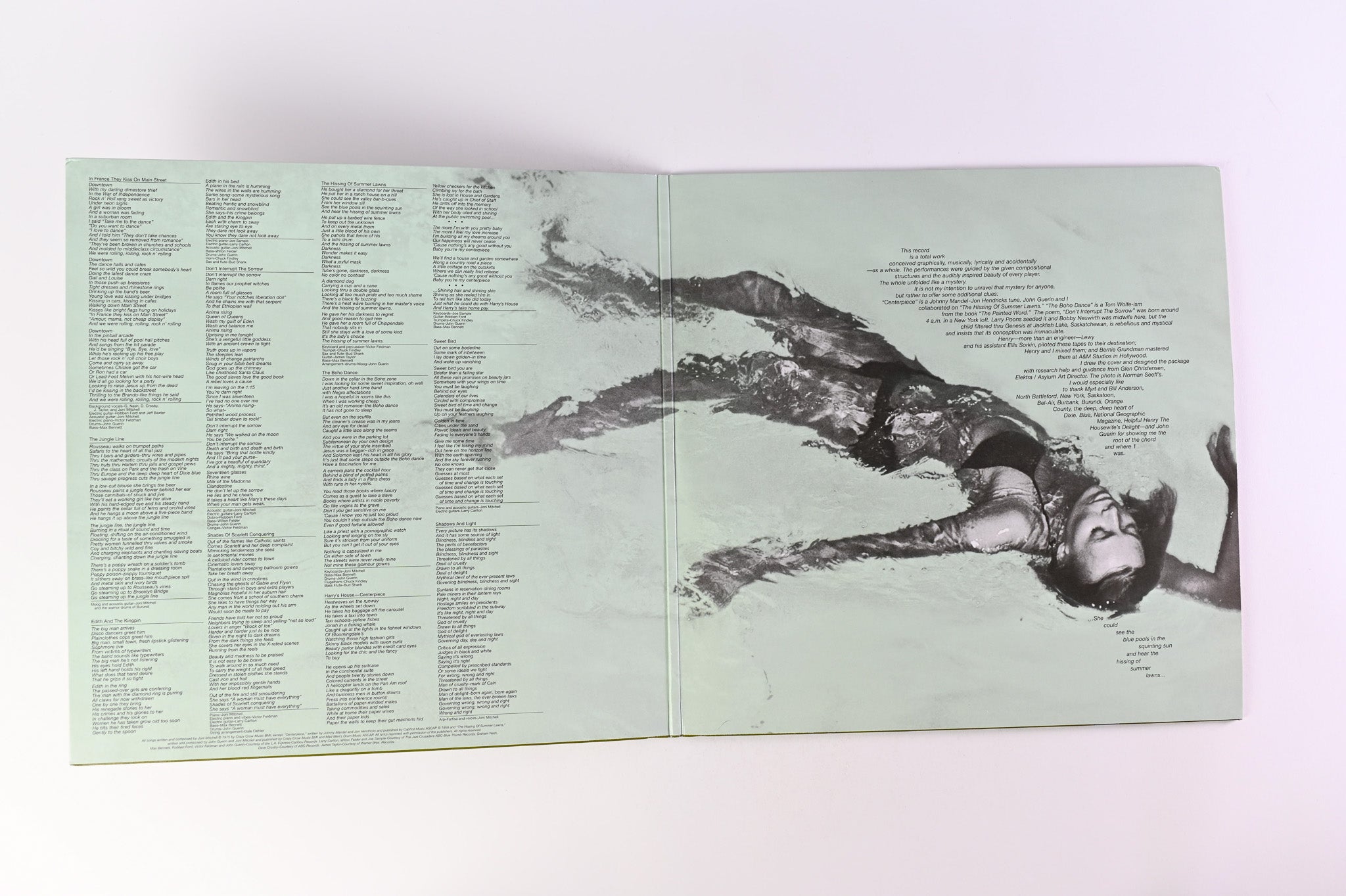 Joni Mitchell - The Hissing Of Summer Lawns on Asylum 180 Gram Reissue