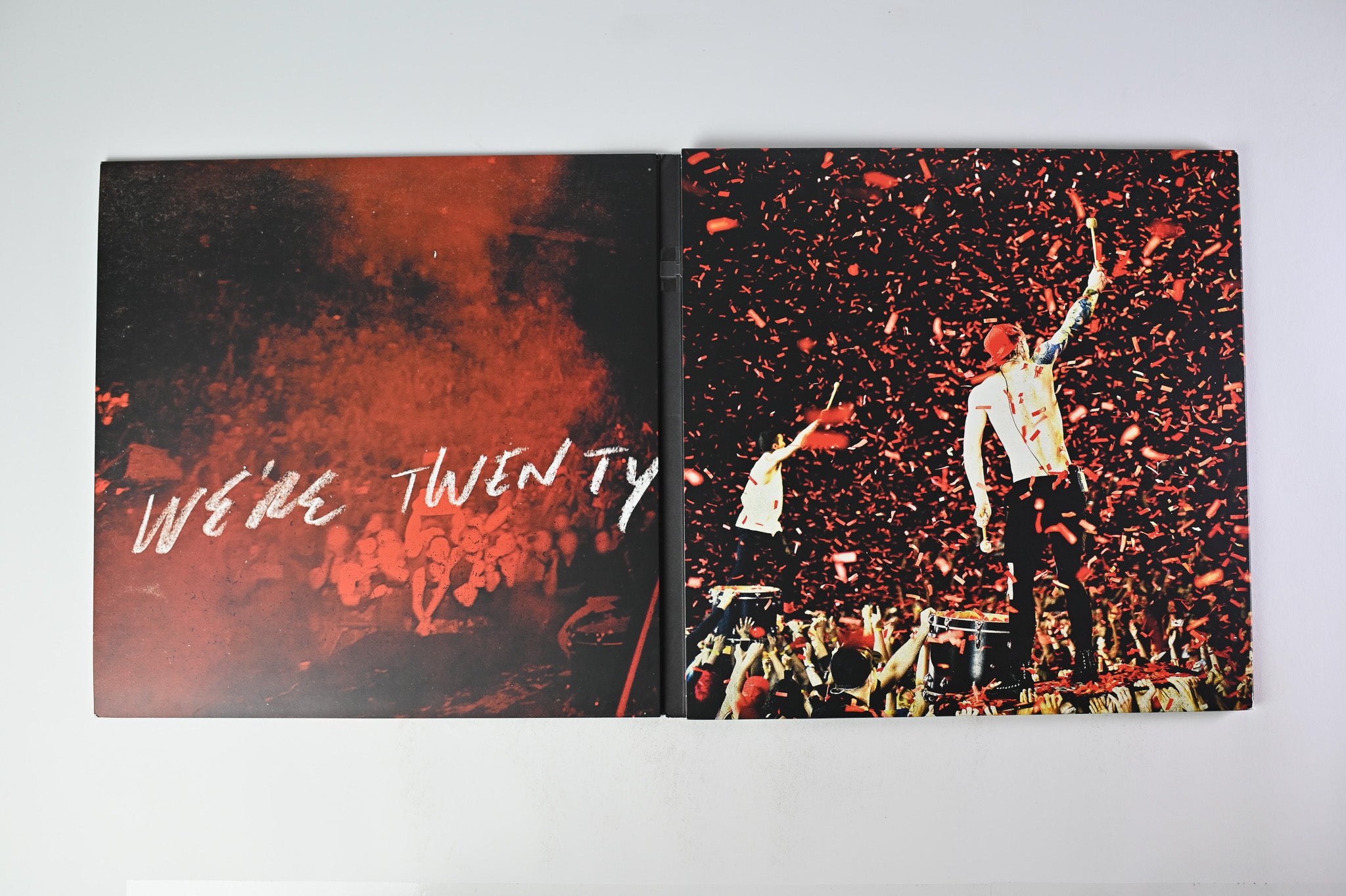 Twenty One Pilots - Blurryface Live on Fueled By Ramen