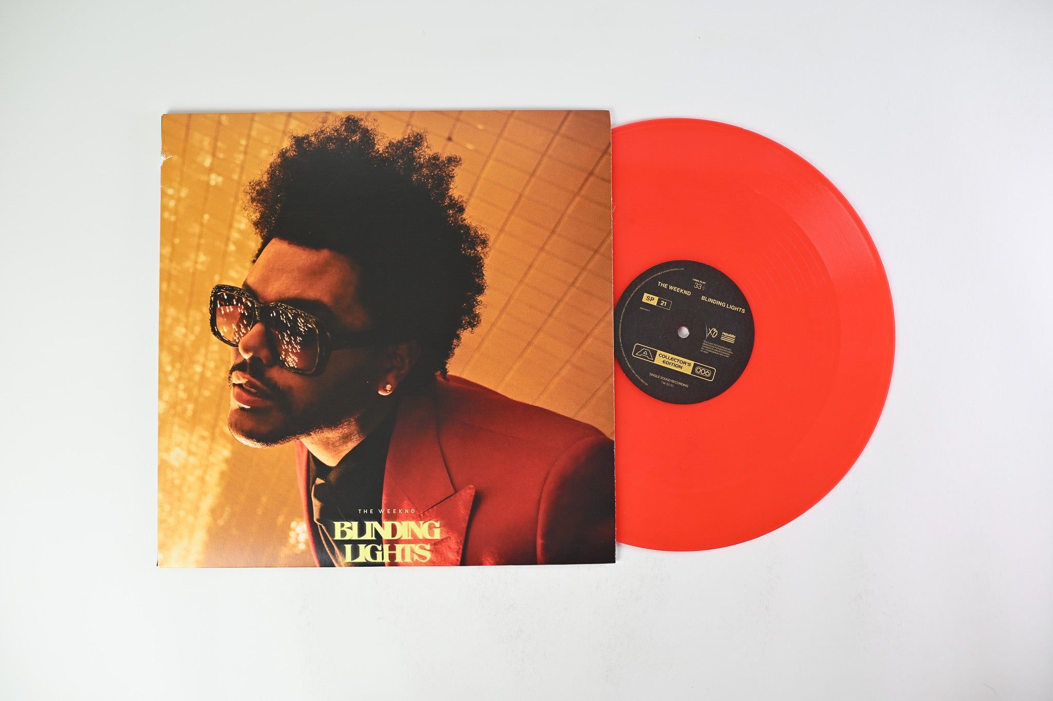The Weeknd - Blinding Lights on XO / Republic Records - 12" Single Red Vinyl