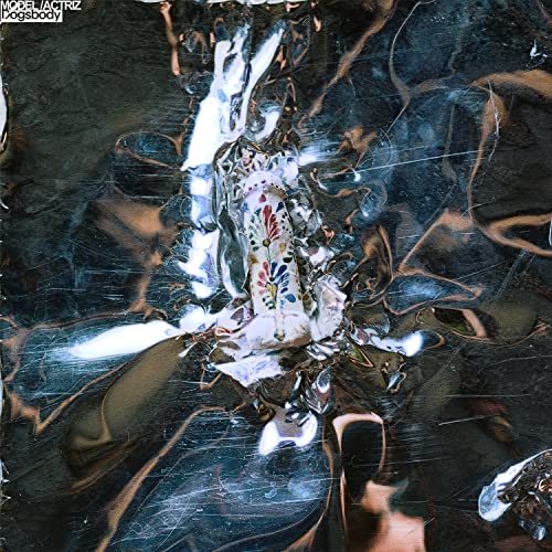 Model / Actriz - Dogsbody