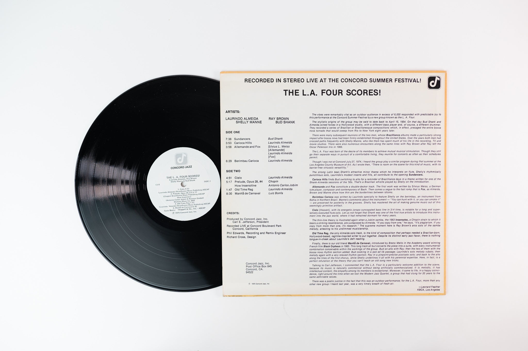 LA4 - The L.A. Four Scores! on Concord Jazz