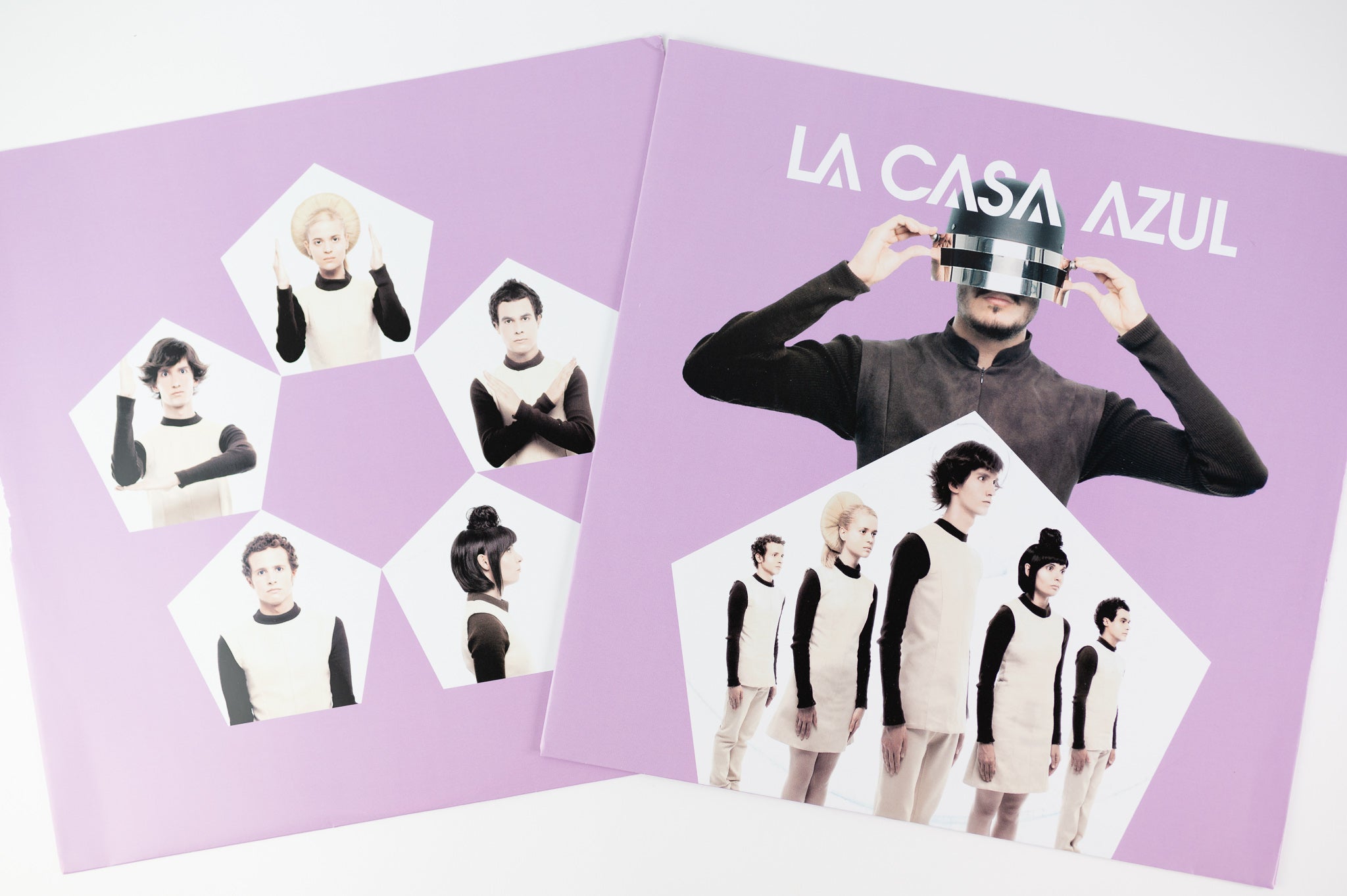 La Casa Azul - La Revolución Sexual on Elefant Records
