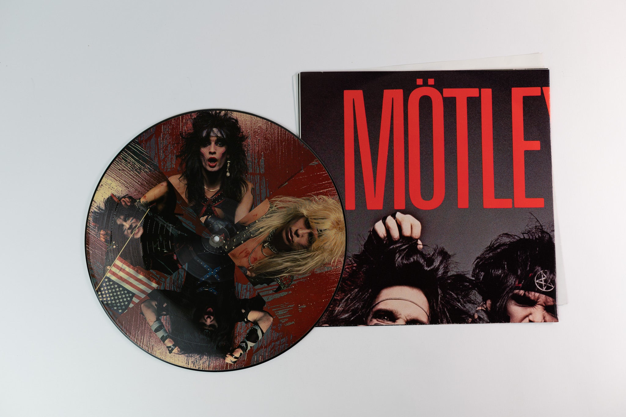 Mötley Crüe - Helter Skelter on Elektra Picture Disc With Poster