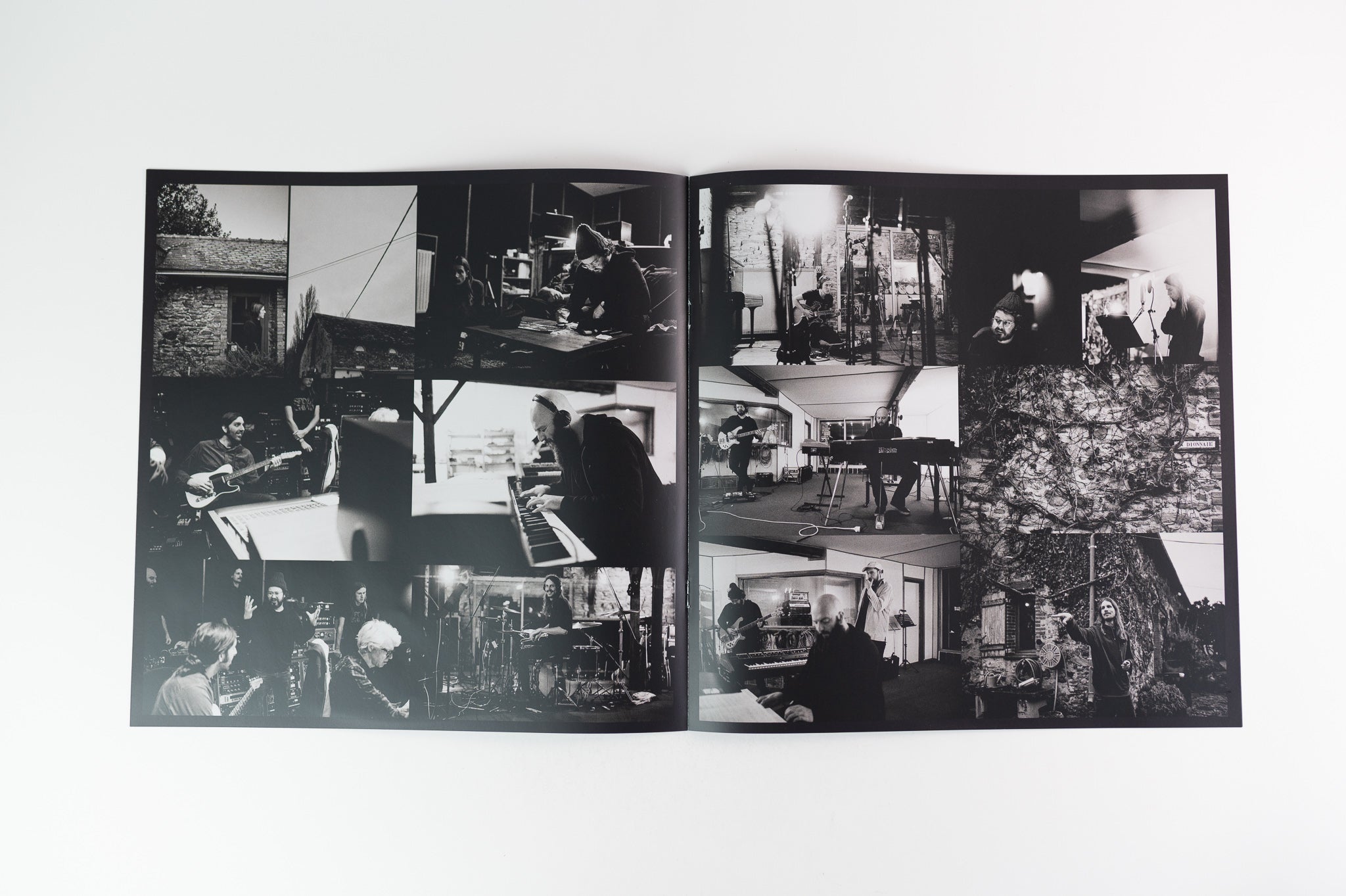 Elder - Omens on Armageddon Shop - Green w/ Gold and Green Splatter