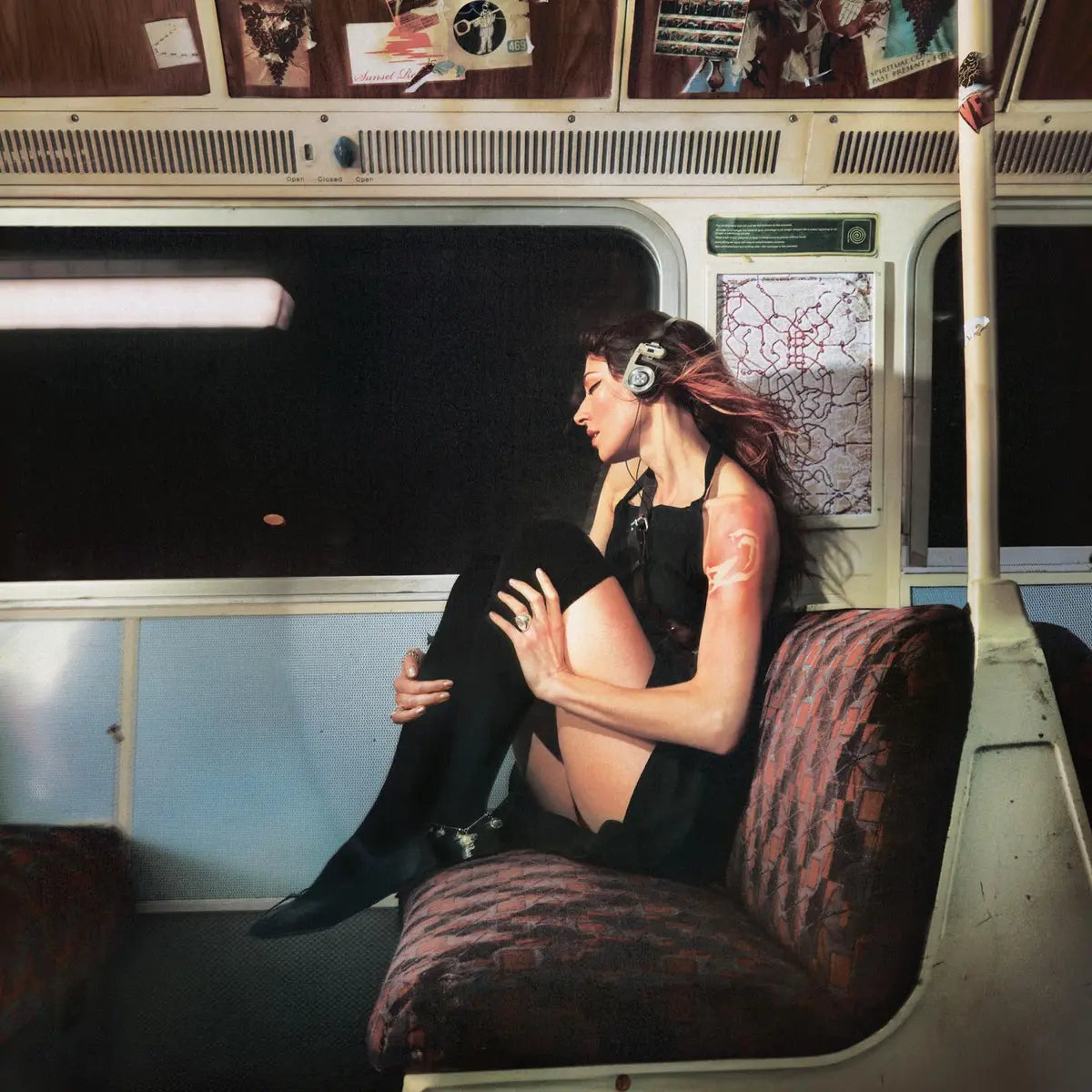 [PRE-ORDER] Caroline Polachek - Desire, I Want To Turn Into You: Everasking Edition [Clear Vinyl, 44 Page Book] [Release Date: 07/18/2025]