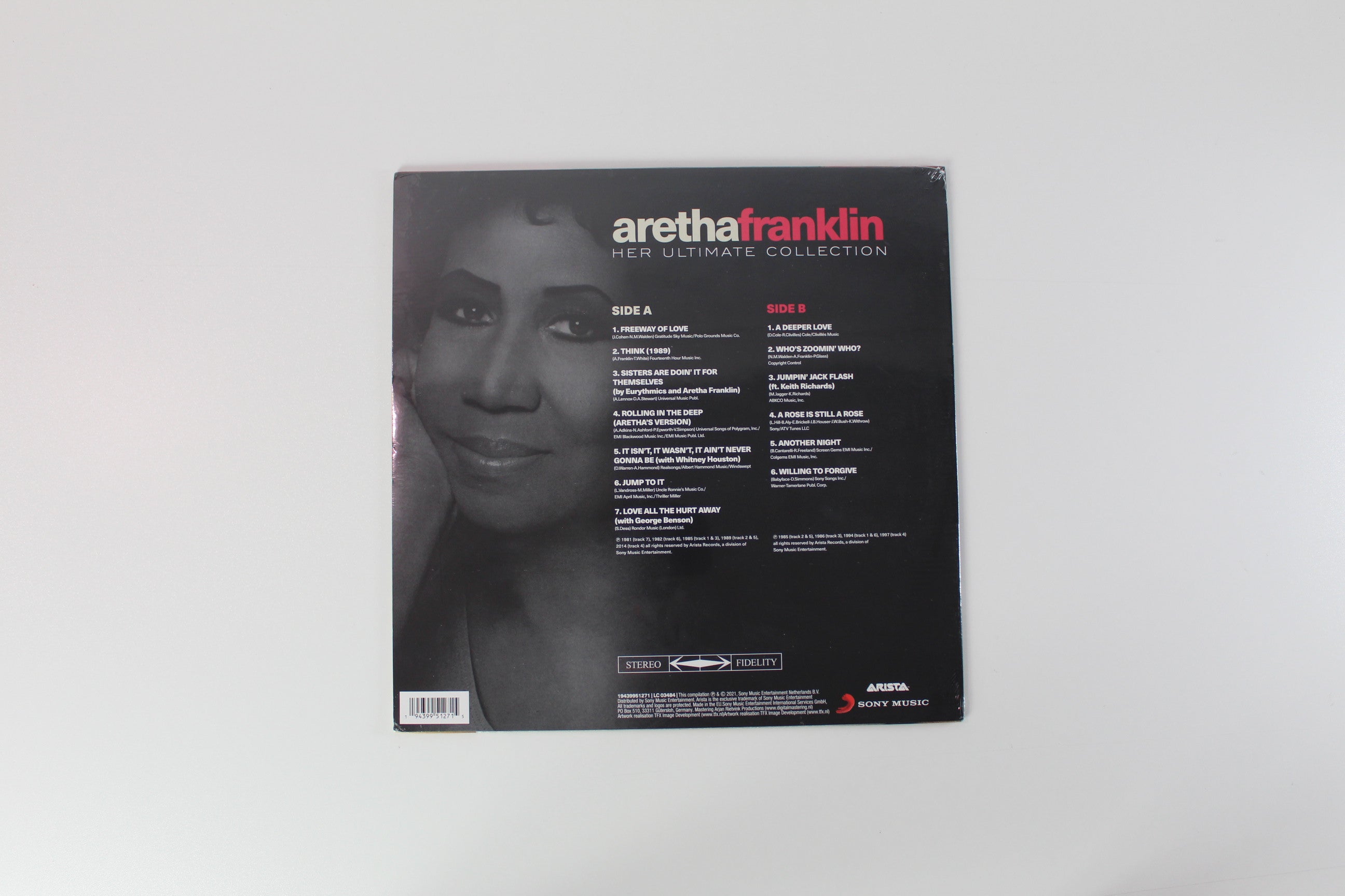 Aretha Franklin - Her Ultimate Collection on Sony Music / Arista – Red Vinyl – Sealed