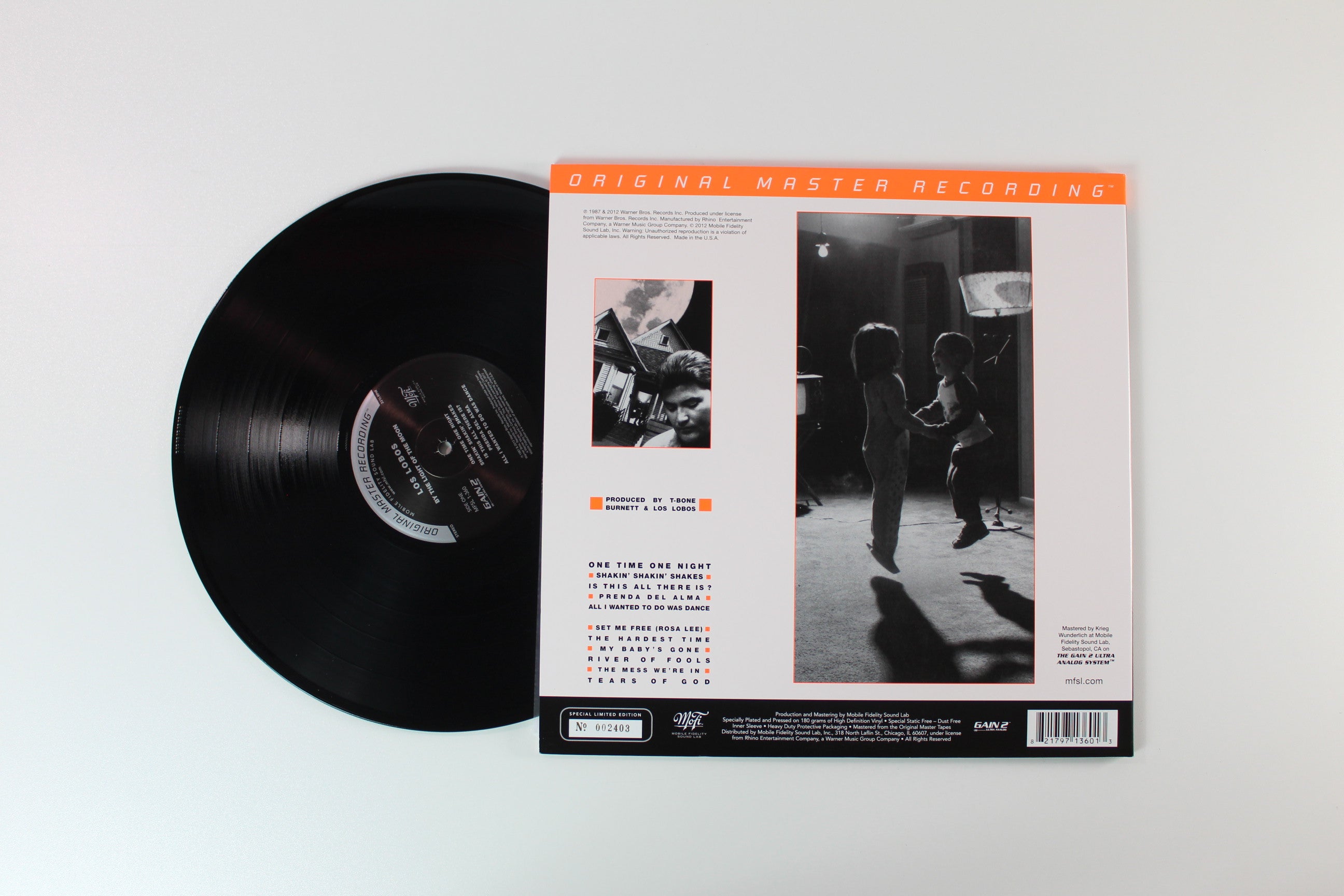 Los Lobos - By The Light Of The Moon on Mobile Fidelity Sound Lab Ltd Numbered 180 Gram Reissue
