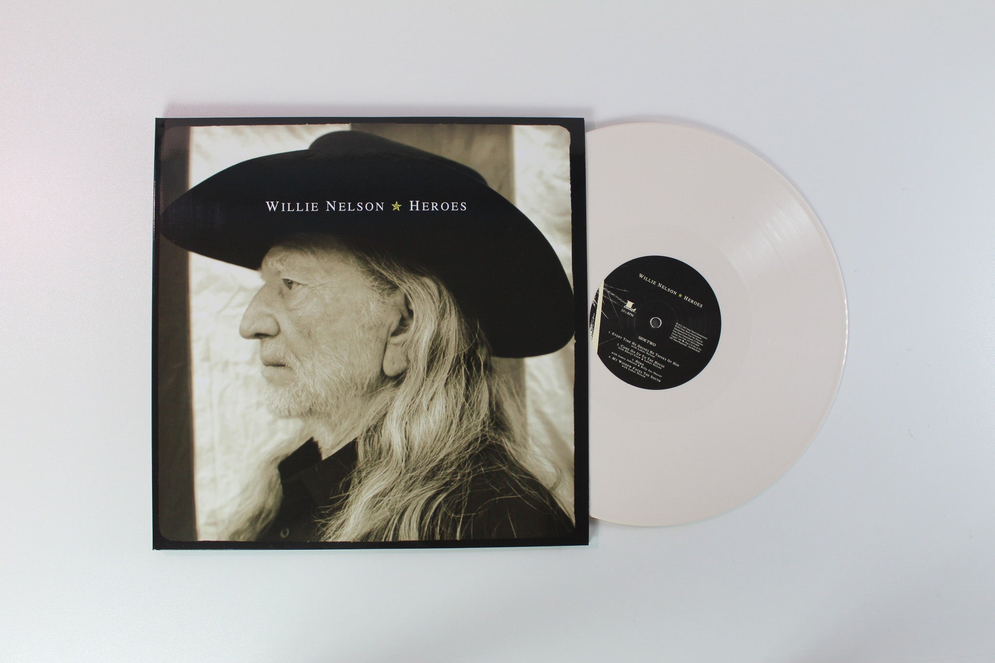 Willie Nelson - The Story Of Willie Nelson Ltd. Reissue on Vinyl Me, Please Colored Vinyl