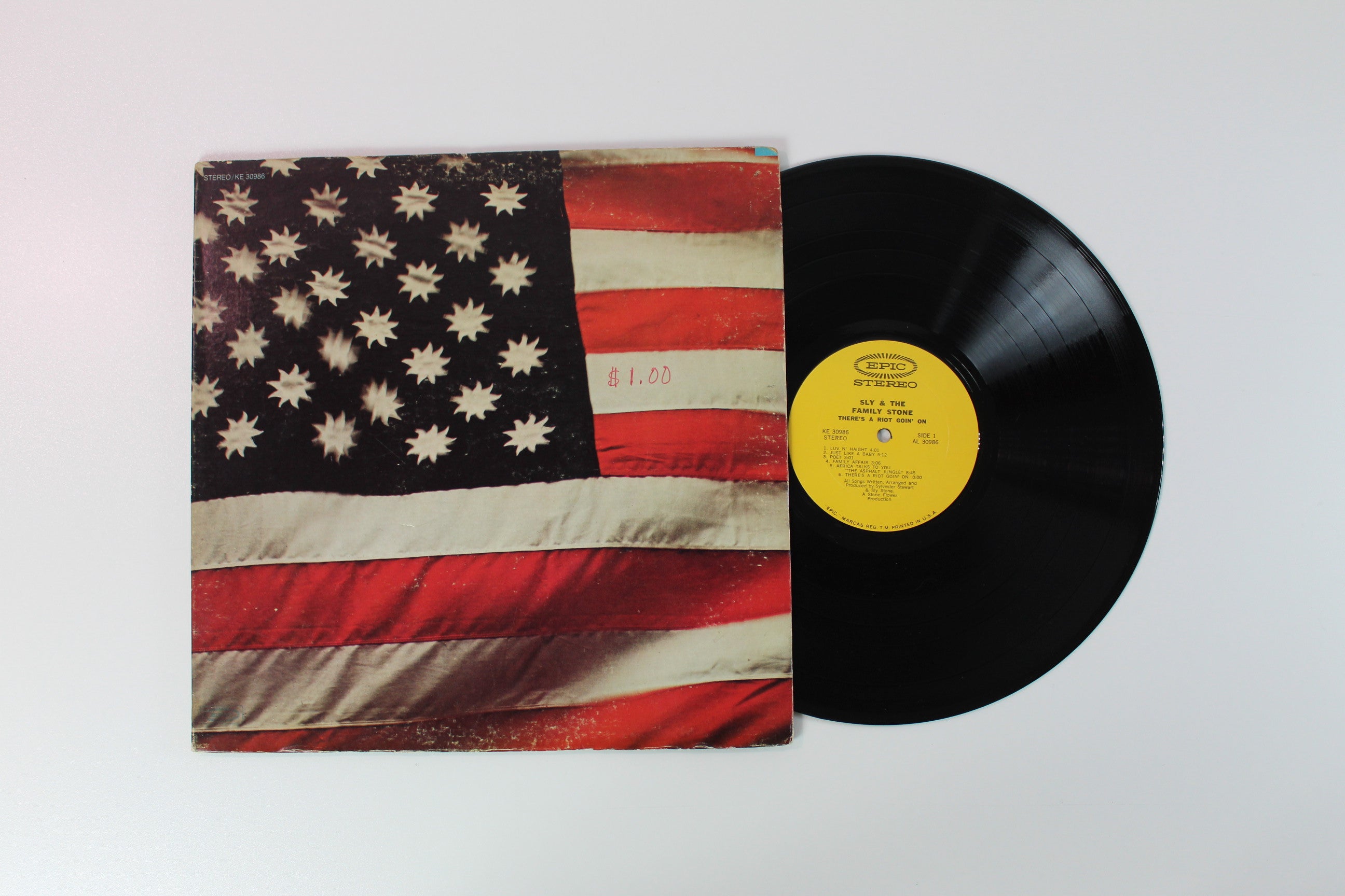 Sly & The Family Stone - There's A Riot Goin' On on Epic