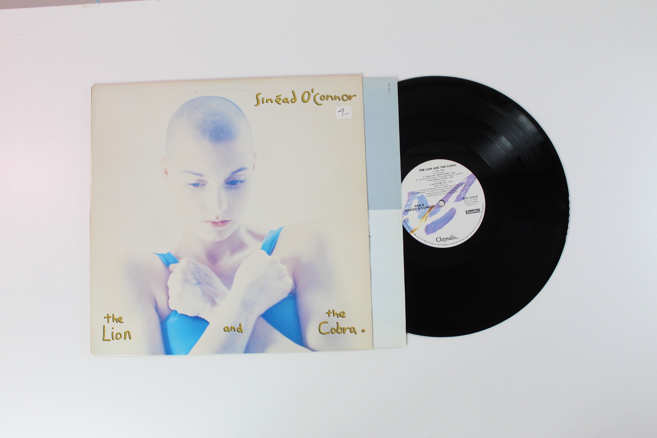 Sinéad O'Connor - The Lion And The Cobra on Chrysalis